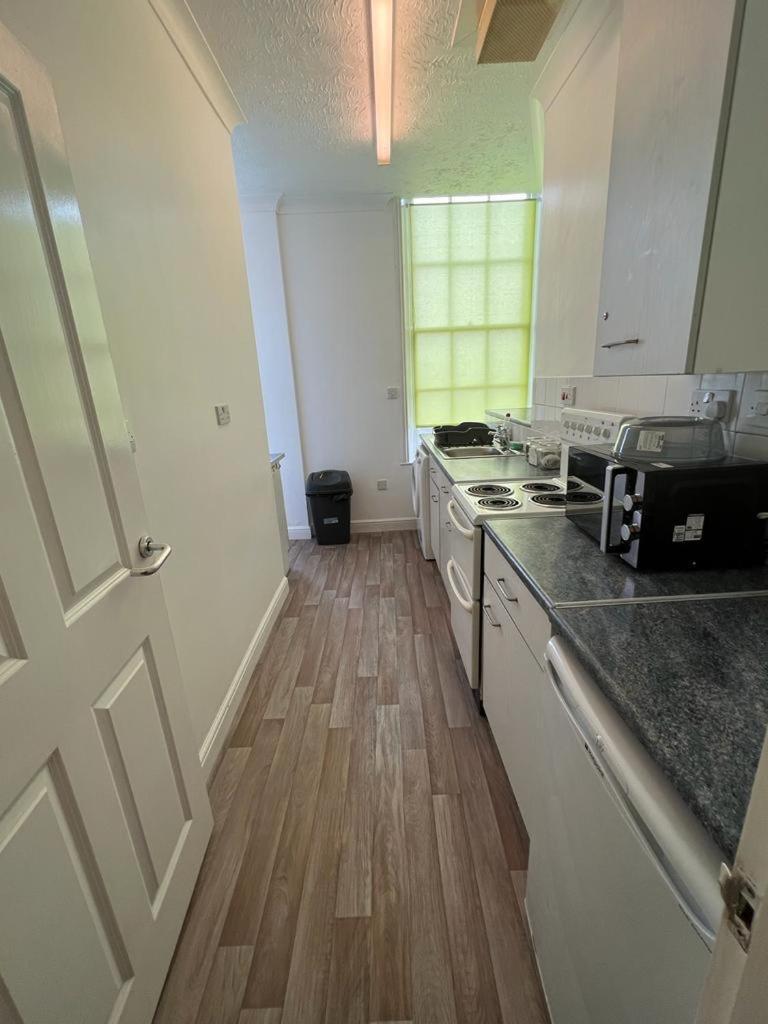 Spacious Entire Flat, 1 view 3