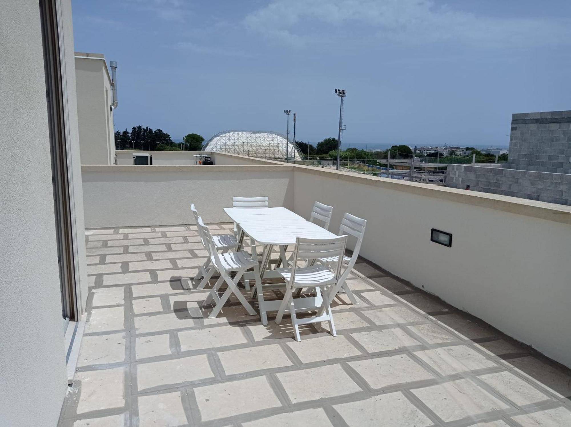 Gelsimori Apartments