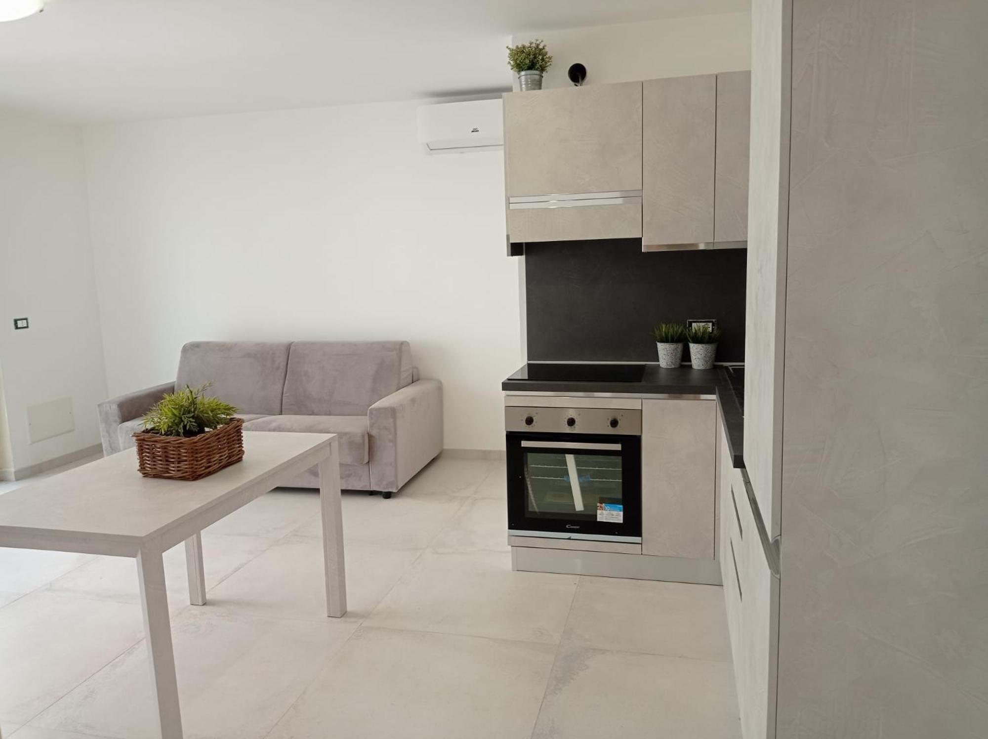 Gelsimori Apartments