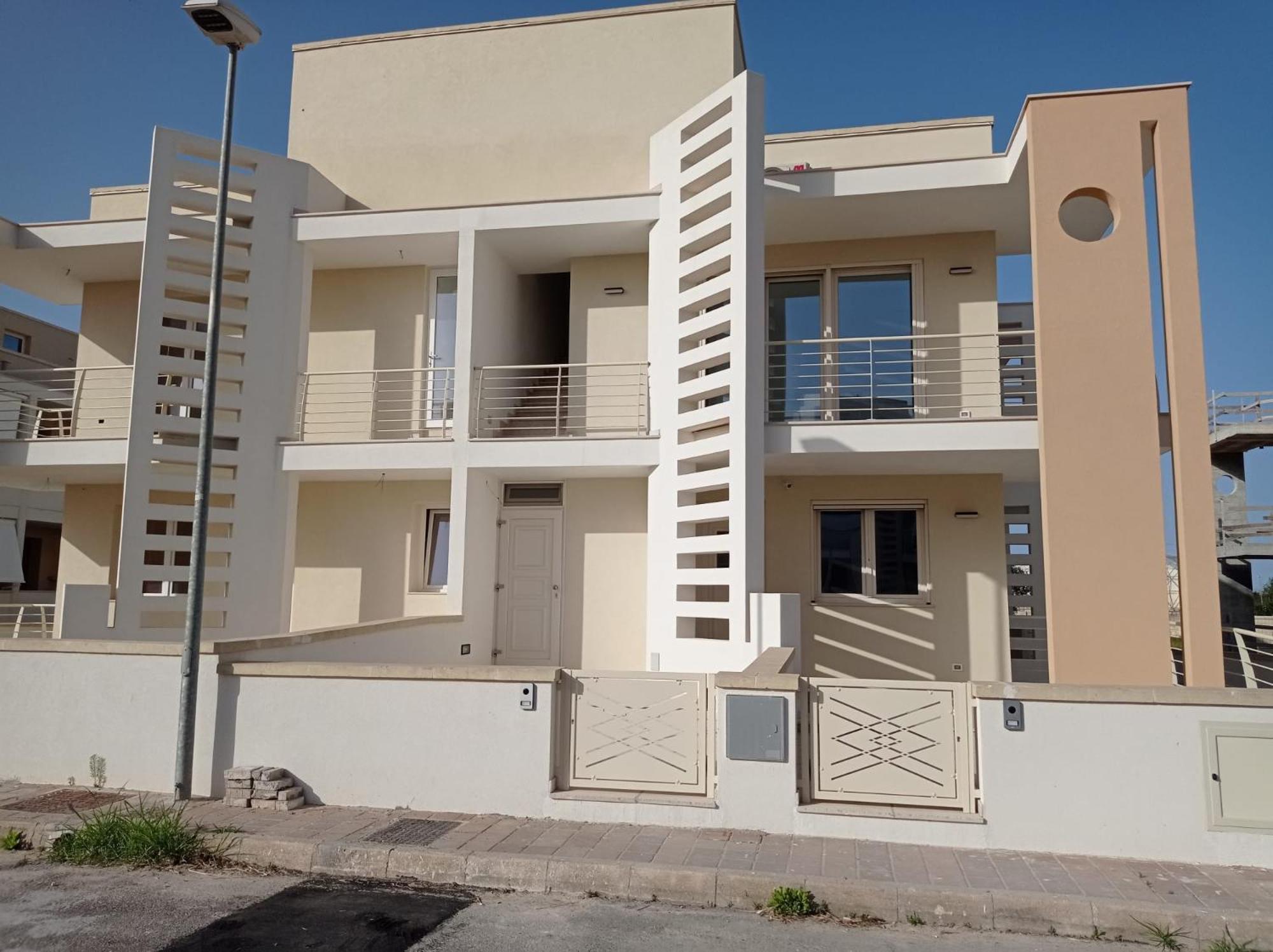 Gelsimori Apartments