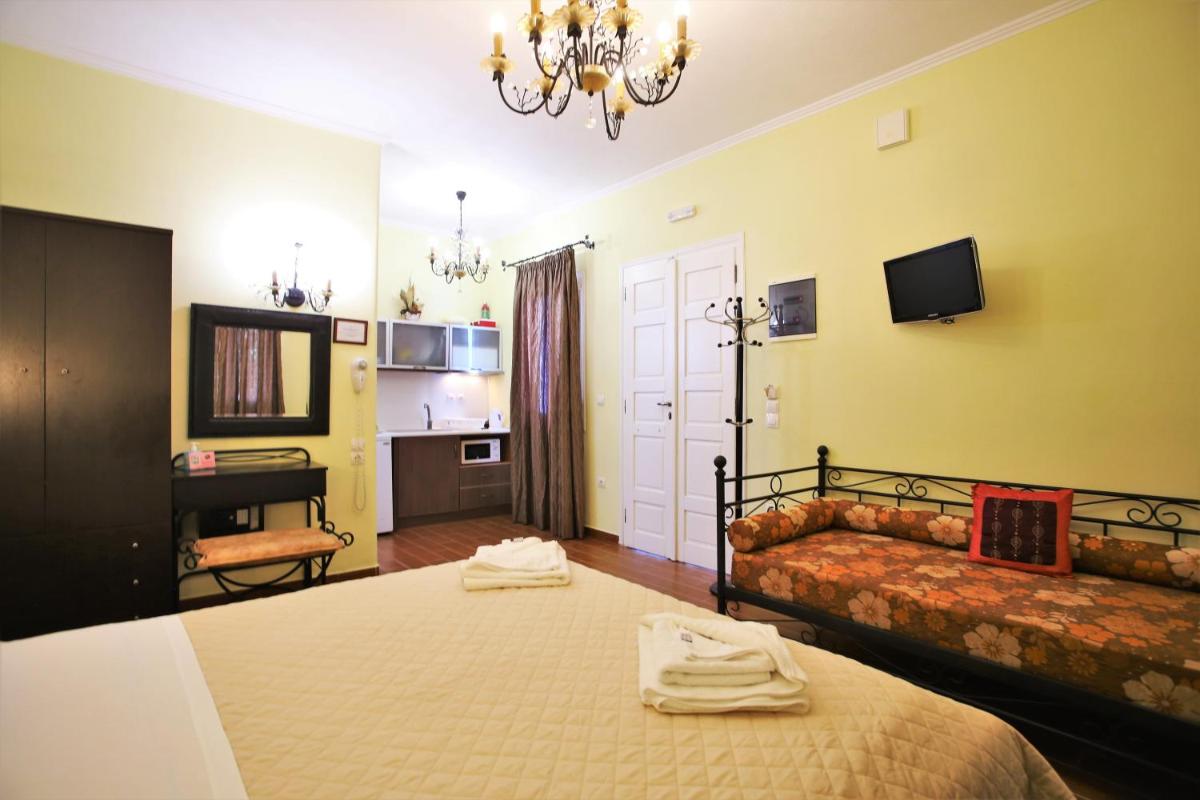 Alice Maisonette & Studios photo 2