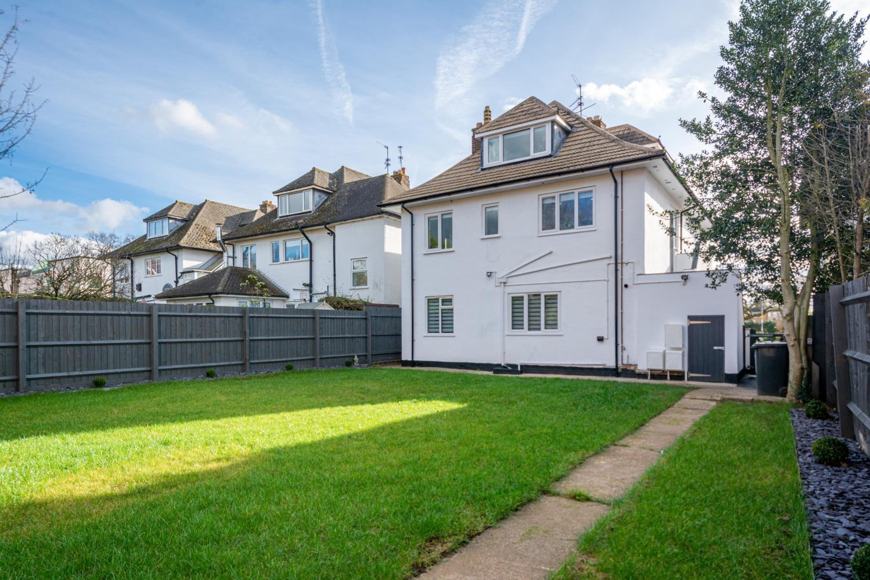 Butterfly House - Luxury 2 Bedroom Property view 2