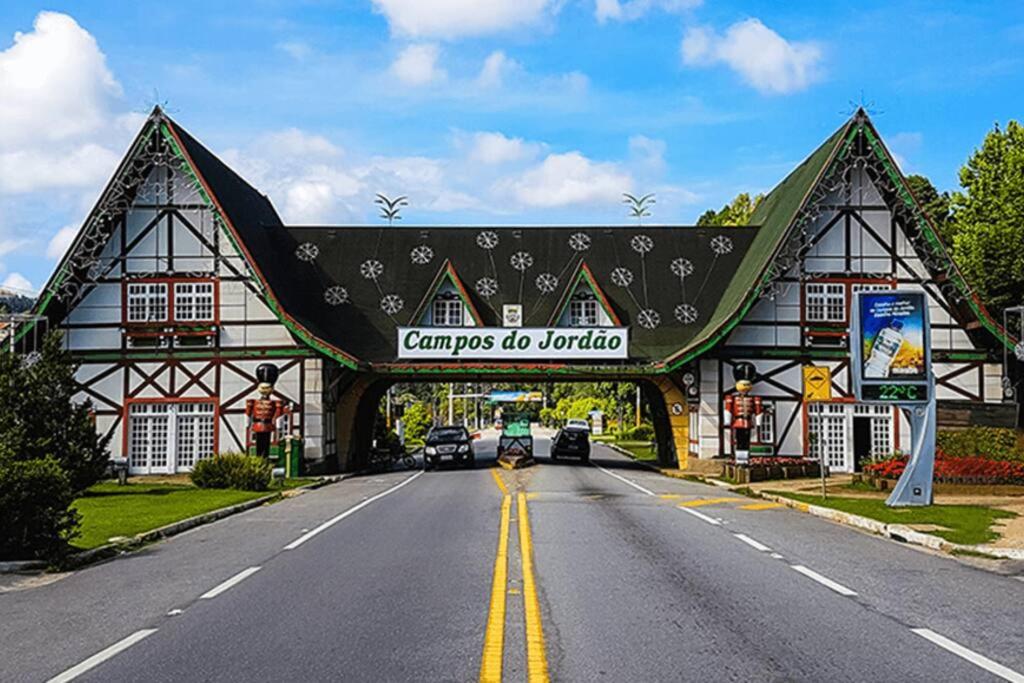Confortável casa com lareira 10min Capivari