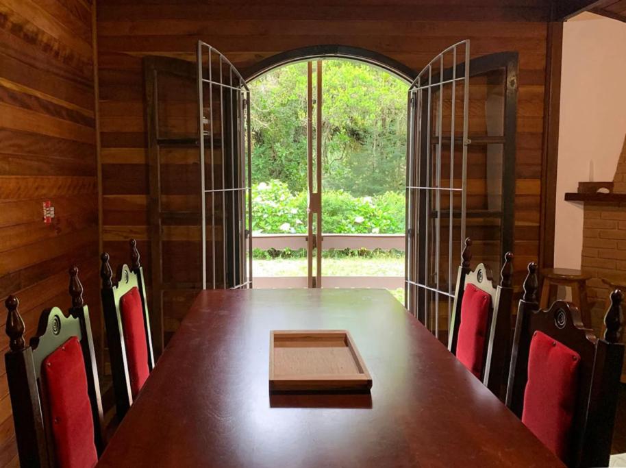 Confortável casa com lareira 10min Capivari