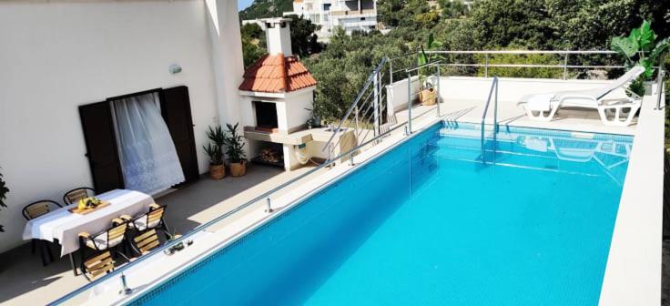 Holiday home (8+1) with Pool and amazing sea view view 5