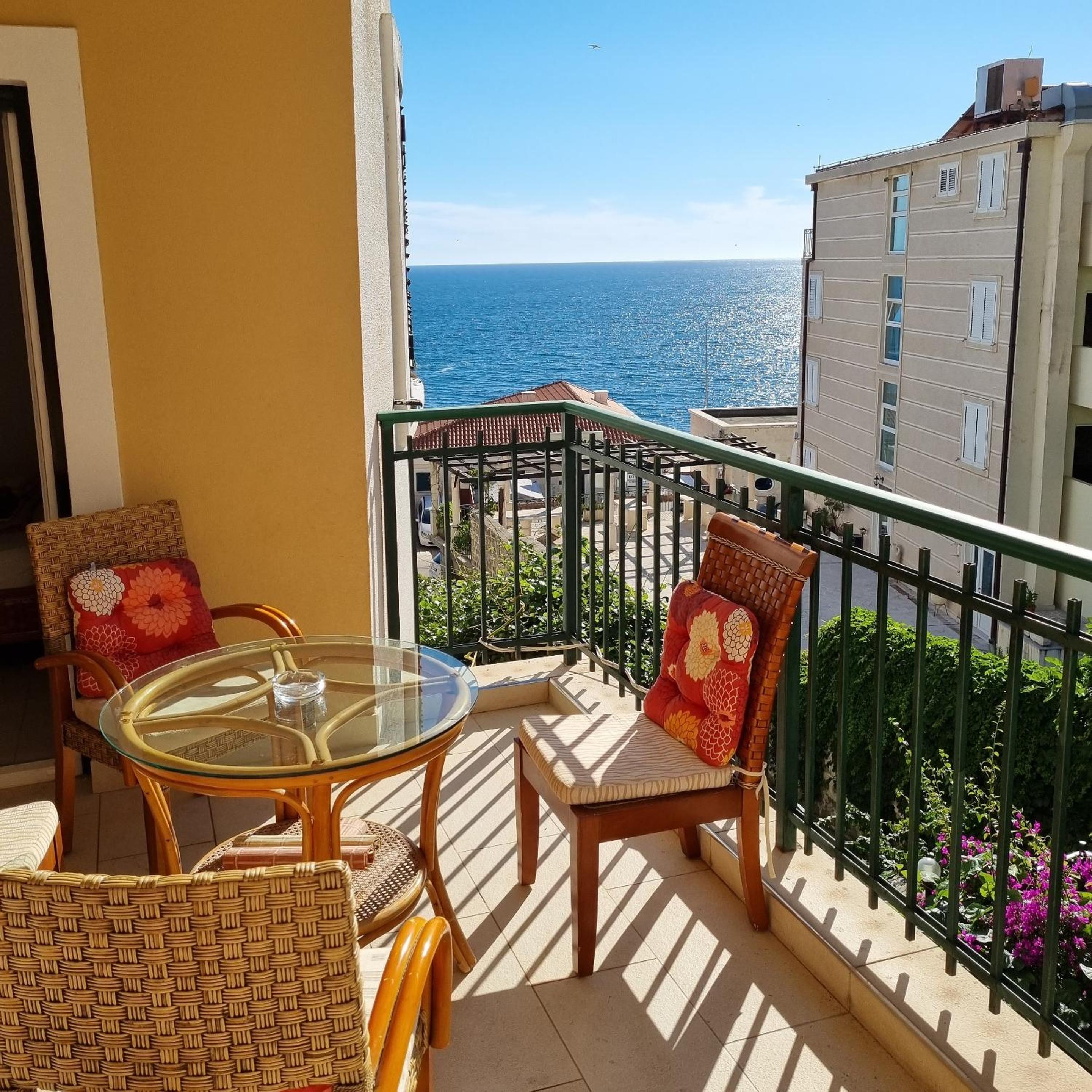 Hotel Apartments Rales - Image 1