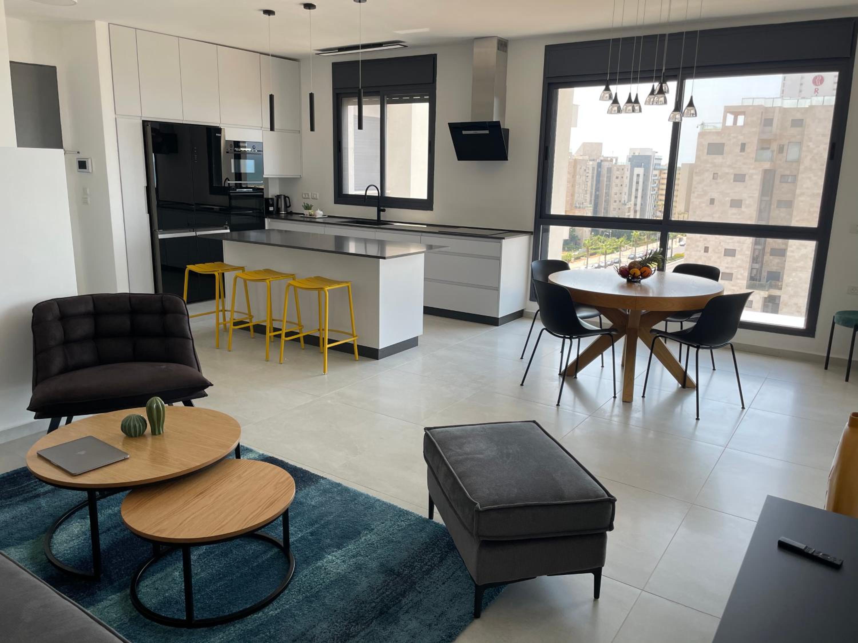 #דירת יוקרה על הים Sunset Beach Apartment# view 5