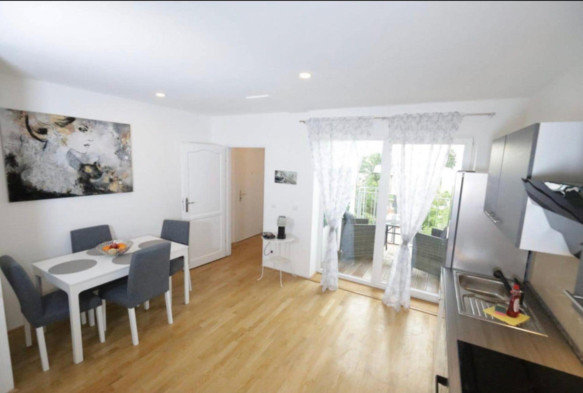 Stadtparadies l Central Living Q14