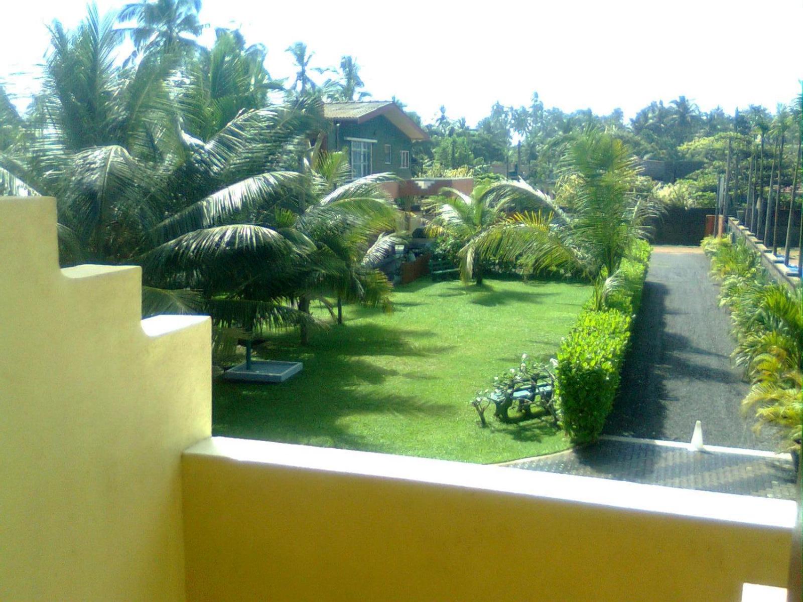 Larn's Villa Hotel & Apartment
