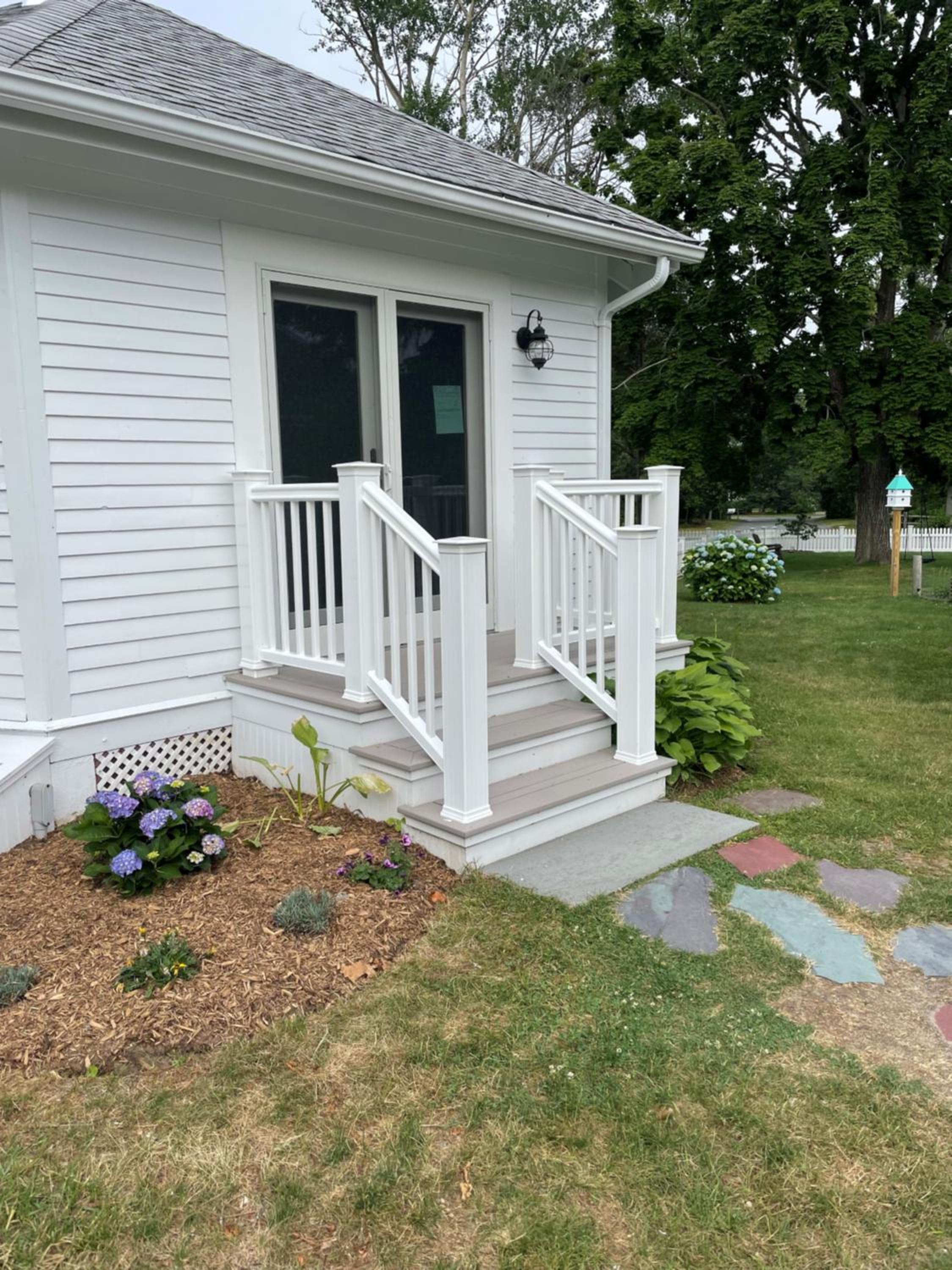 The Tern Inn Bed & Breakfast and Cottages