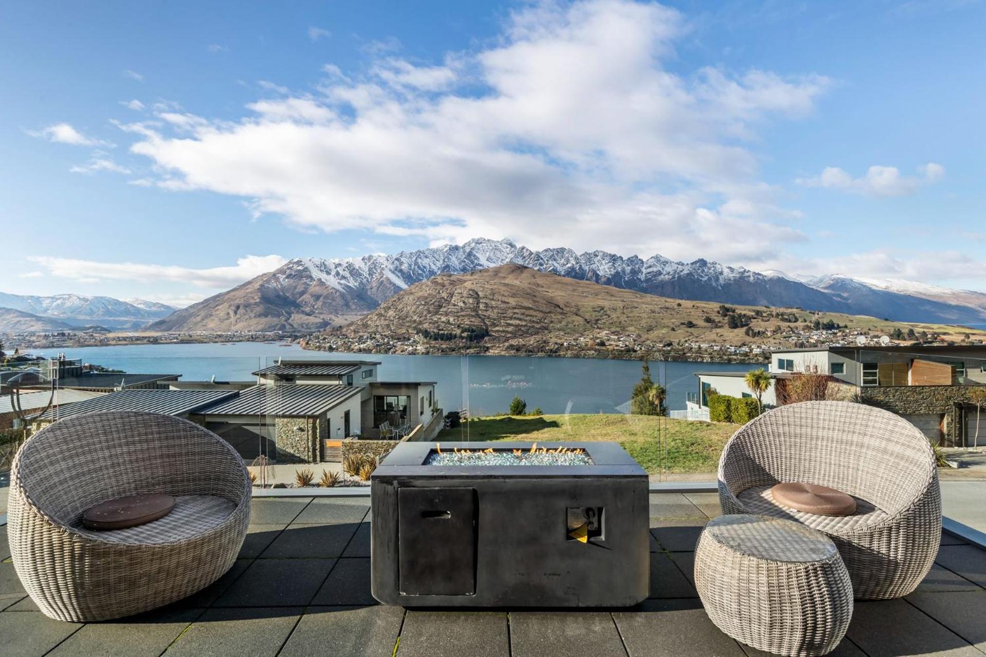 Highview Haven by Relaxaway Holiday Homes