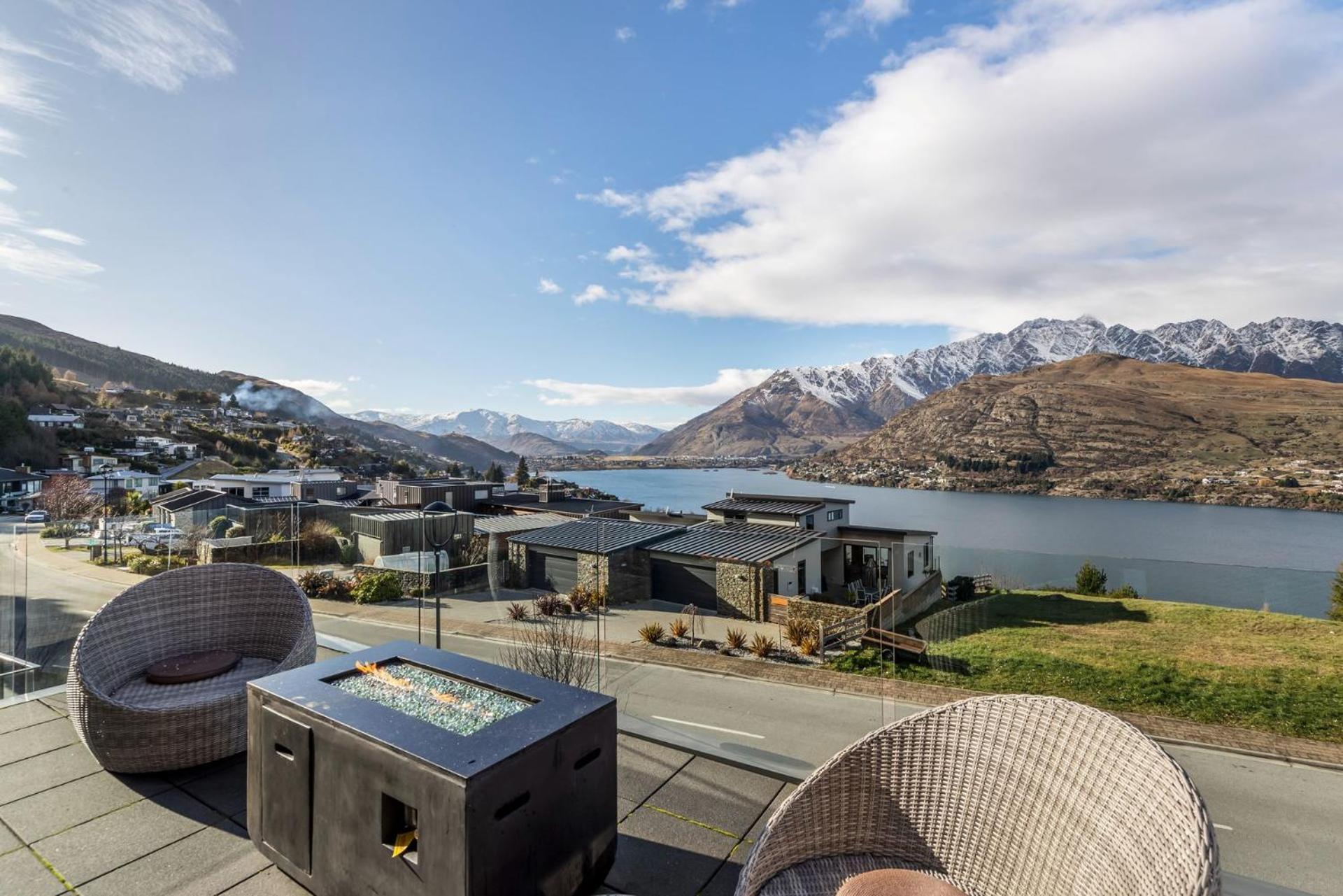 Highview Haven by Relaxaway Holiday Homes