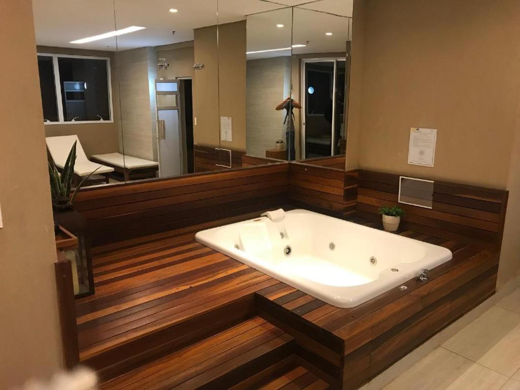 R-SAIDA PARA AUTODROMO MOTOGP, FLAT mobiliado, PARQUE FLAMBOYANT,GARAGEM,LOCAÇÃO MINIMA 2 NOITES