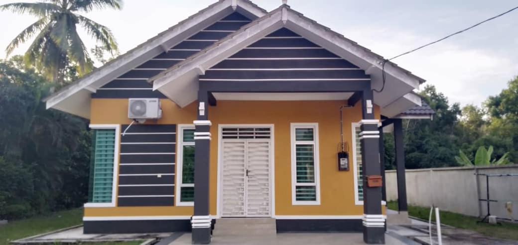 Mok Moon Homestay Nearby Beach Pantai Kelulut - Marang photo 1
