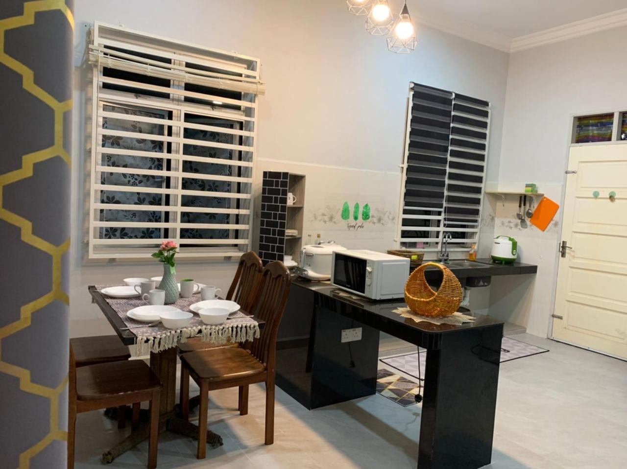 Mok Moon Homestay Nearby Beach Pantai Kelulut - Marang photo 5