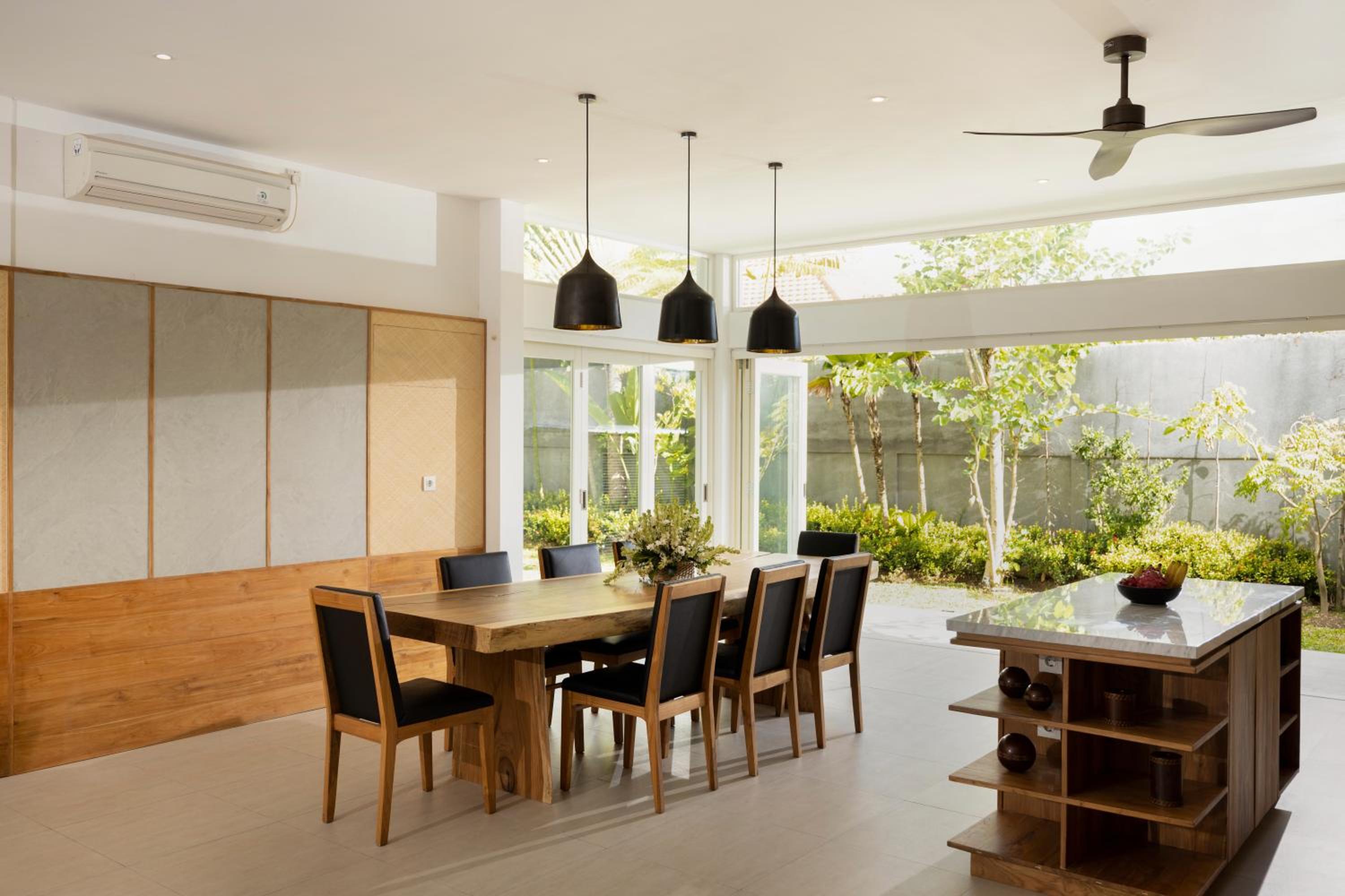 Villa Christie By Nakula view 3