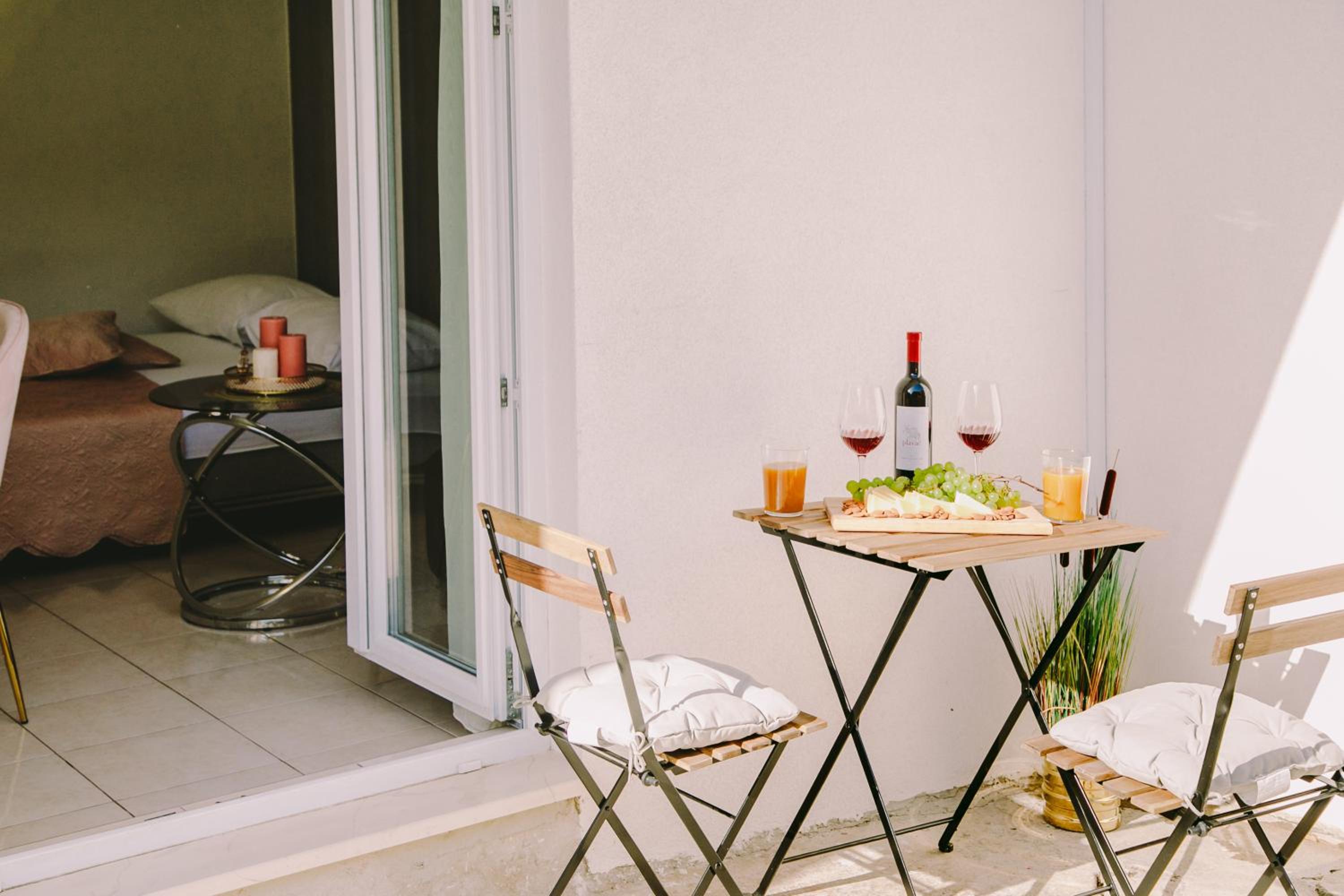 balance & terrace
