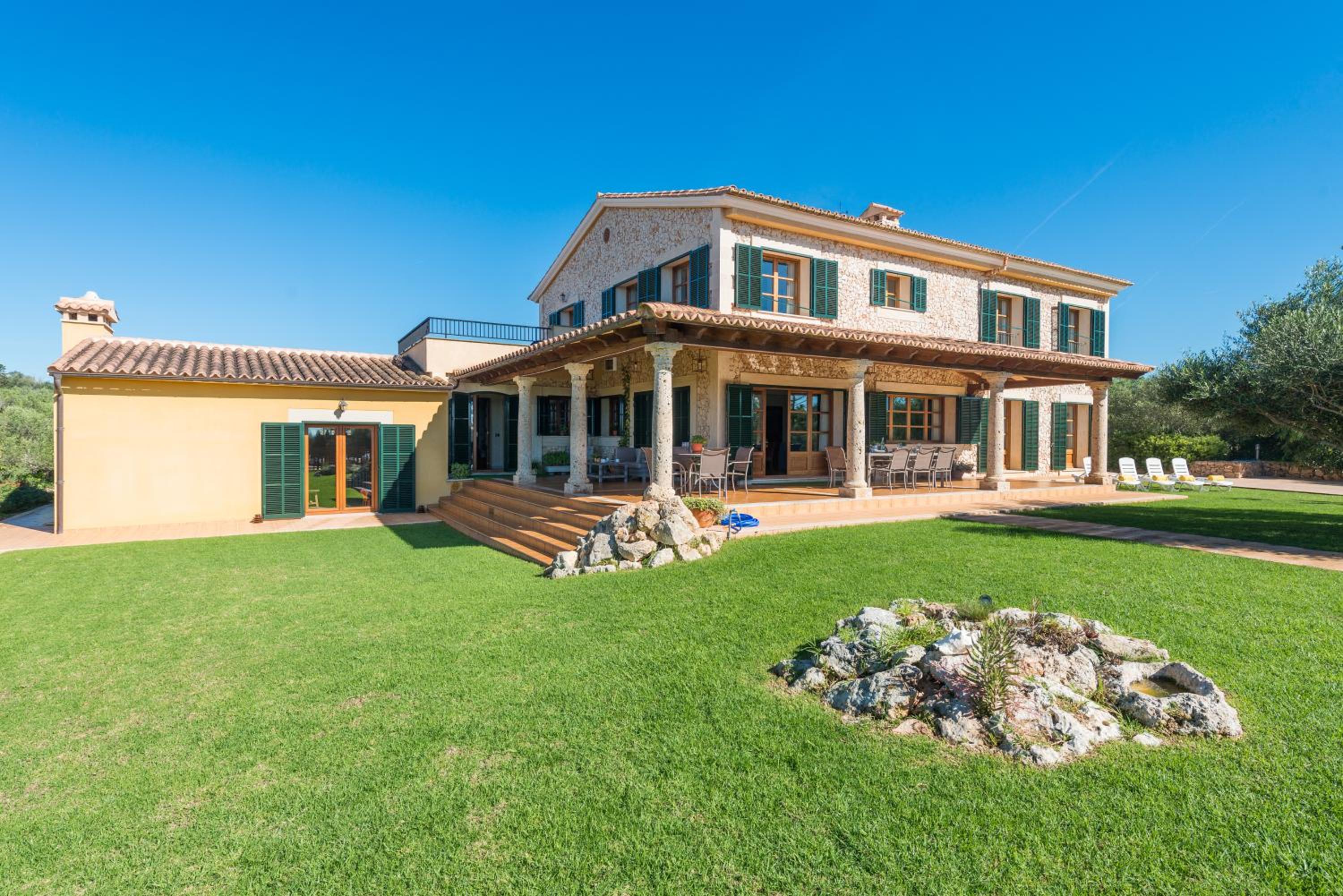 E096 Can Valero by Mallorca Villa Selection view 4