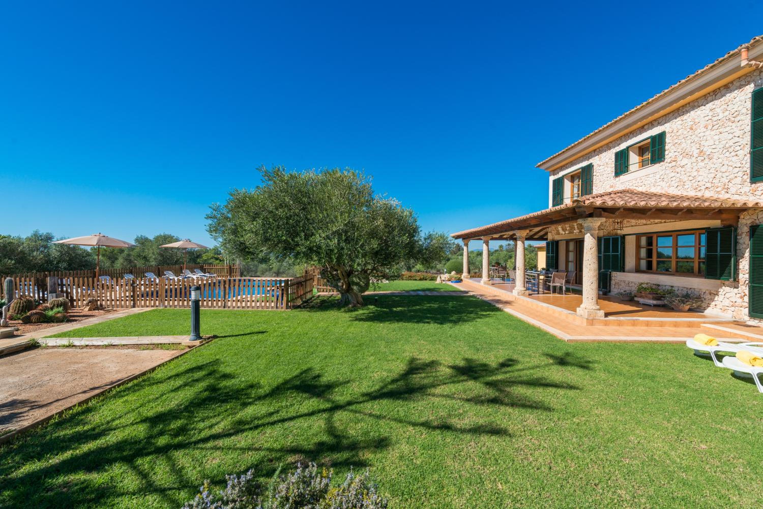 E096 Can Valero by Mallorca Villa Selection view 5