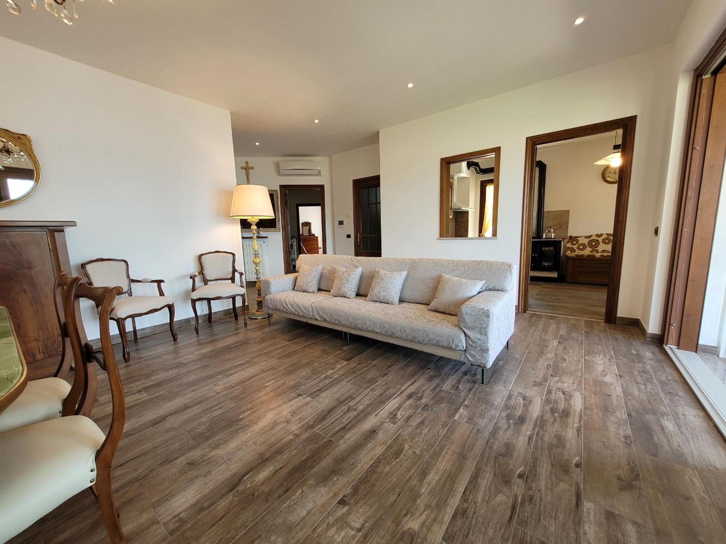 Villa Domus Bianca Mountain Lake Iseo Hospitality view 5