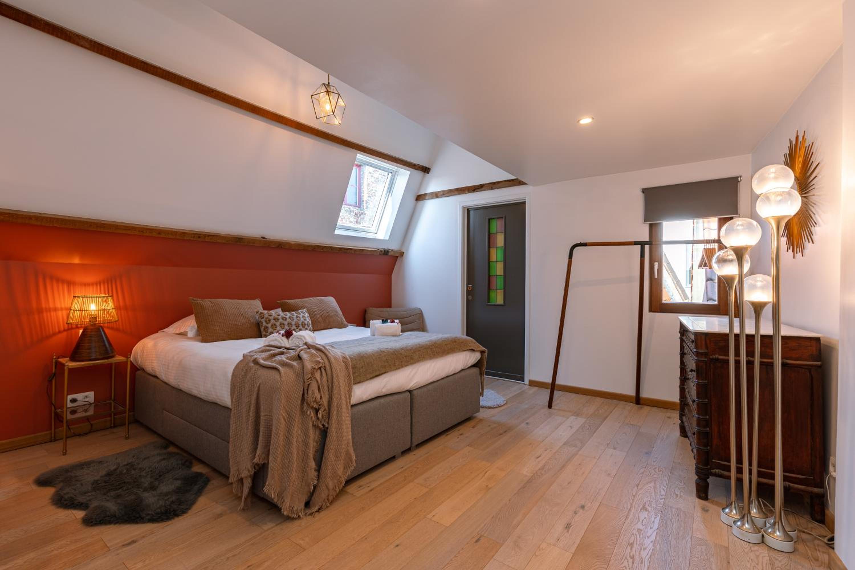 Charming guesthouse at the heart of Bruges view 4