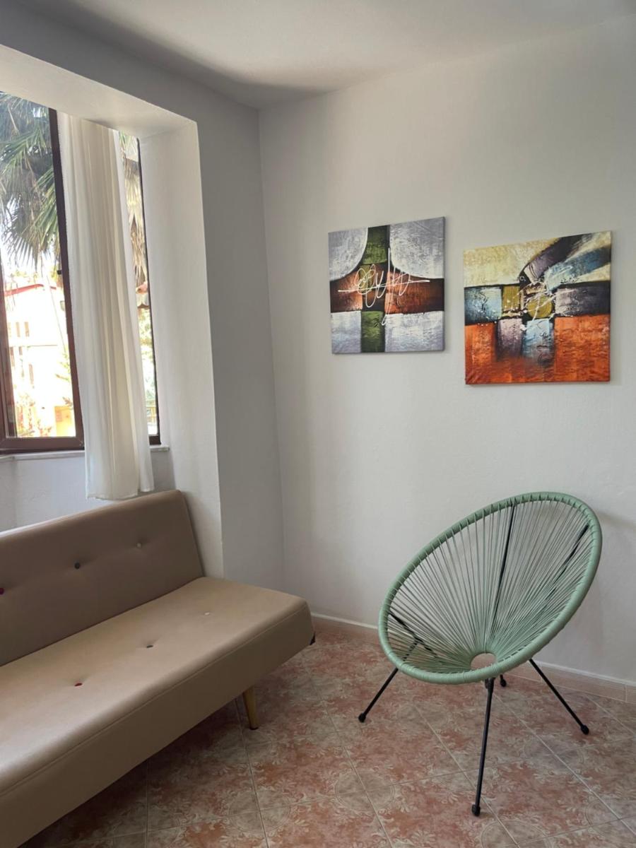 Sunny hill Apartment