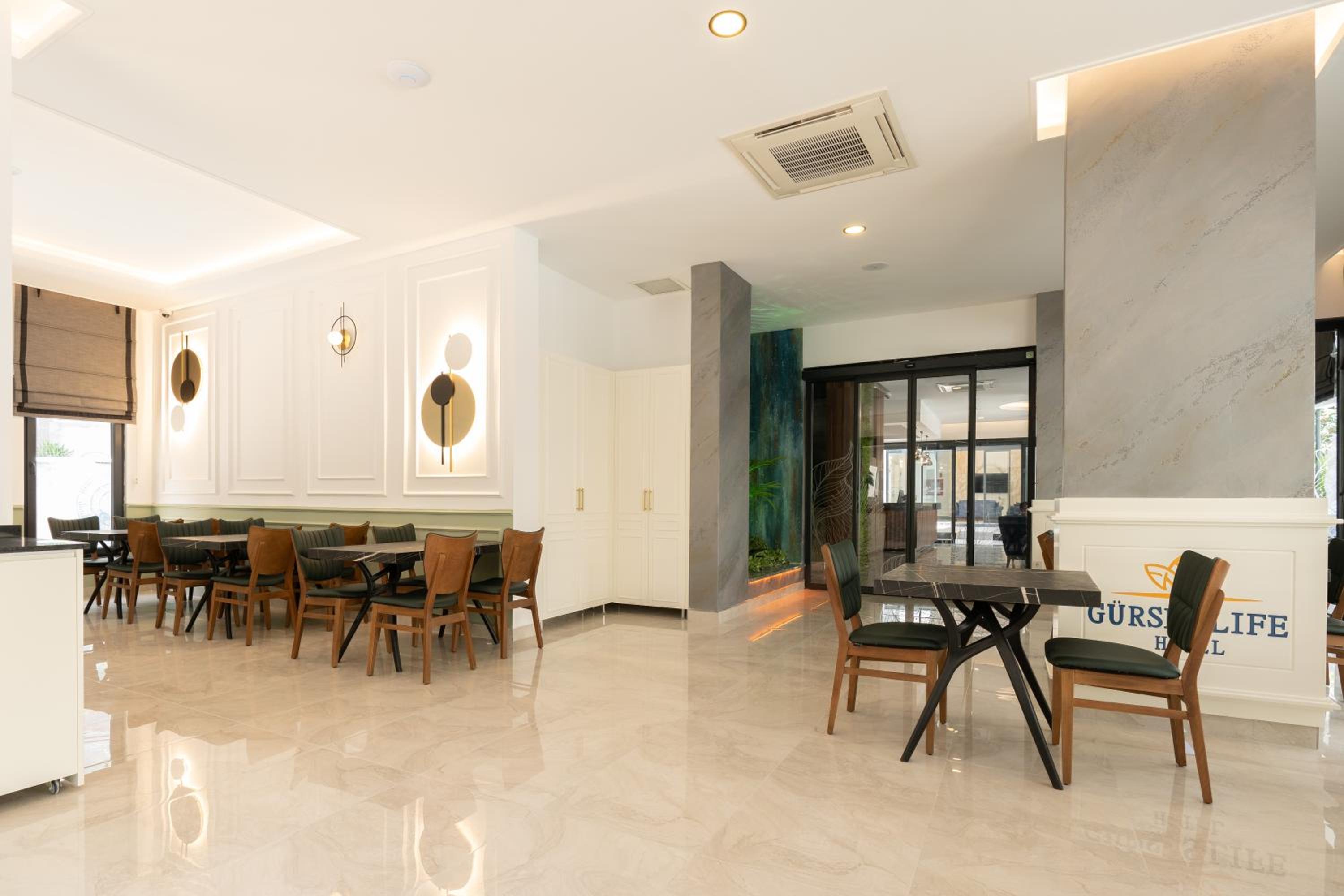 Gurses Life Hotel - Image 40