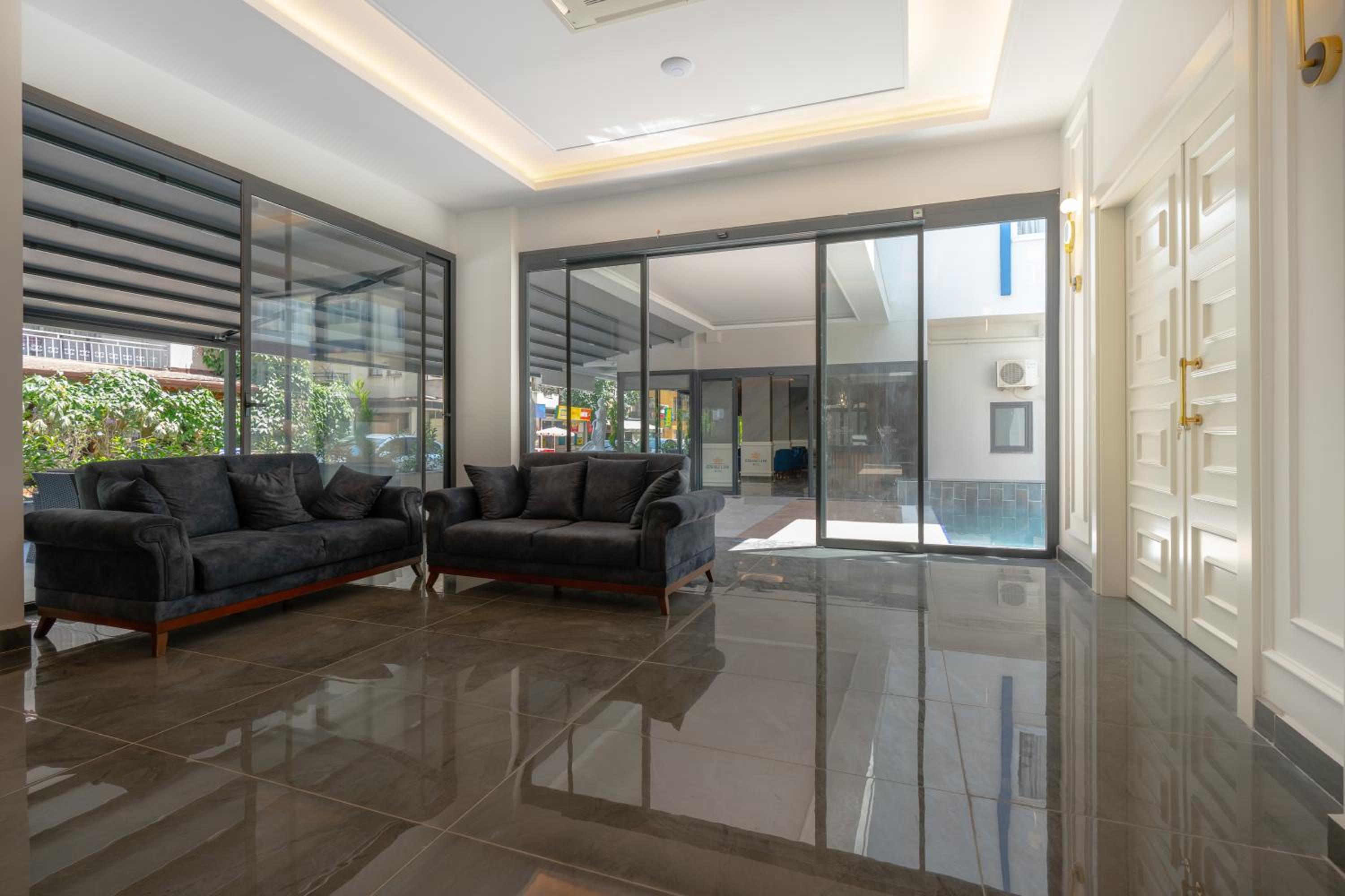 Gurses Life Hotel - Image 43
