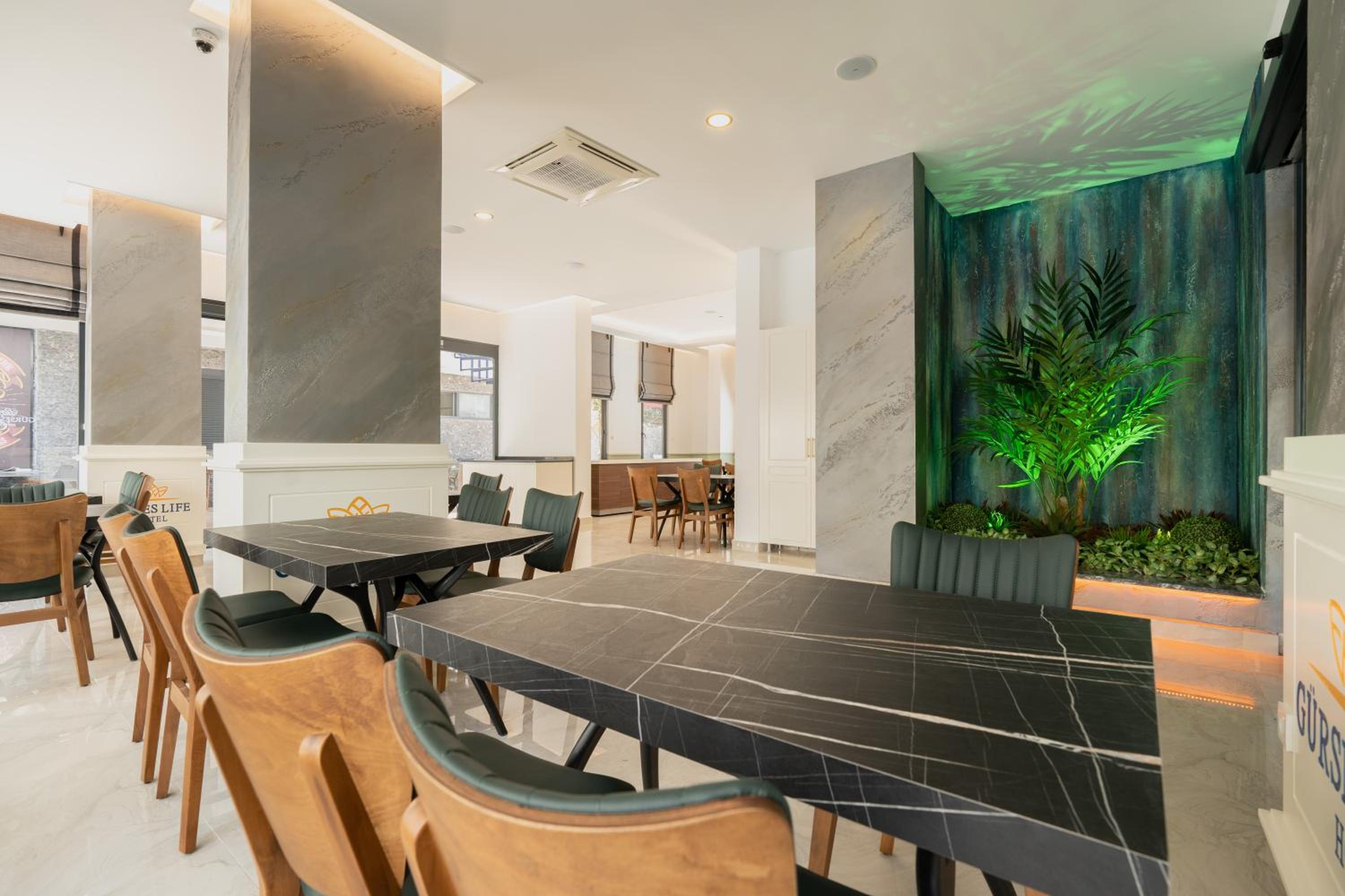 Gurses Life Hotel - Image 10