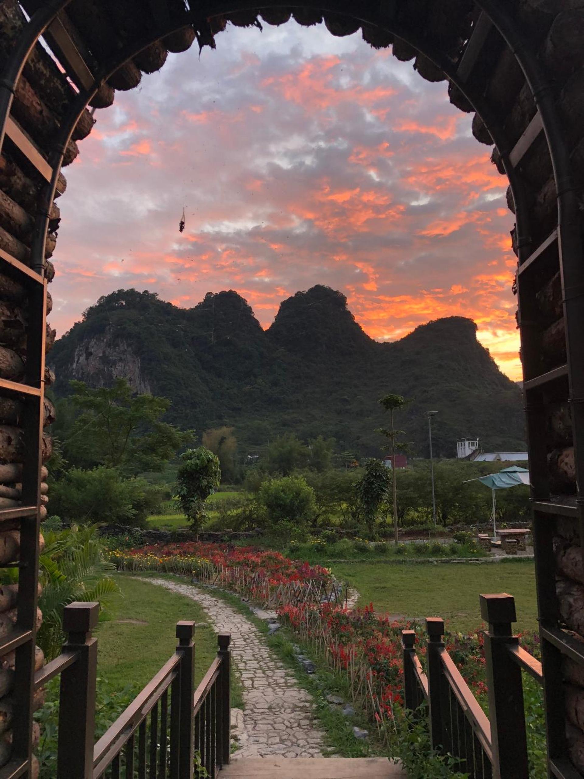 Nasan Green Farm view 3
