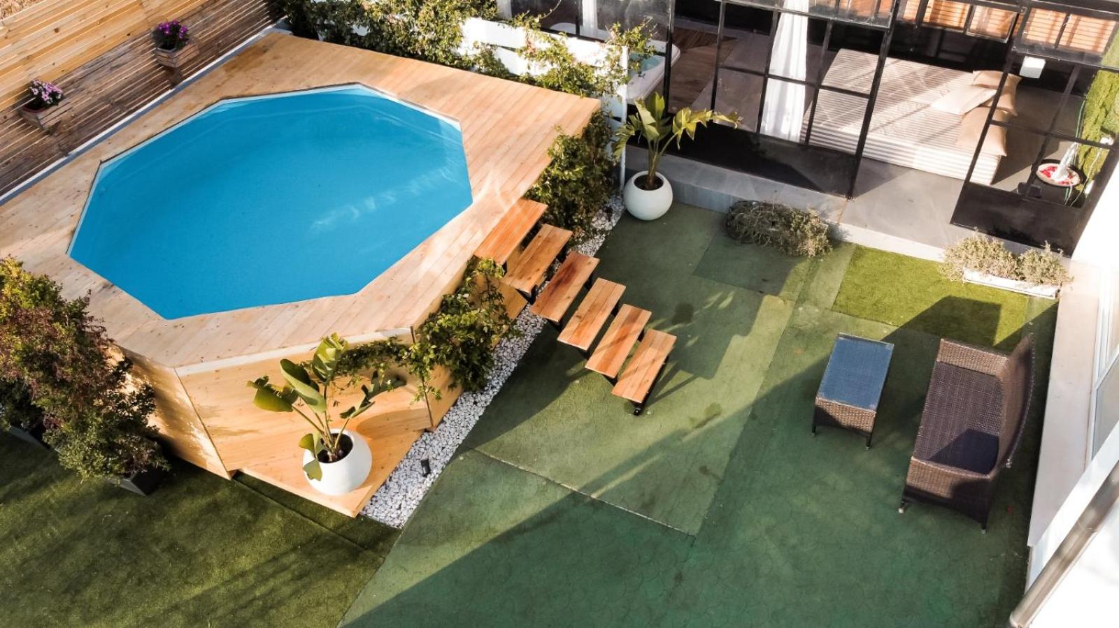 Essential suite view 5