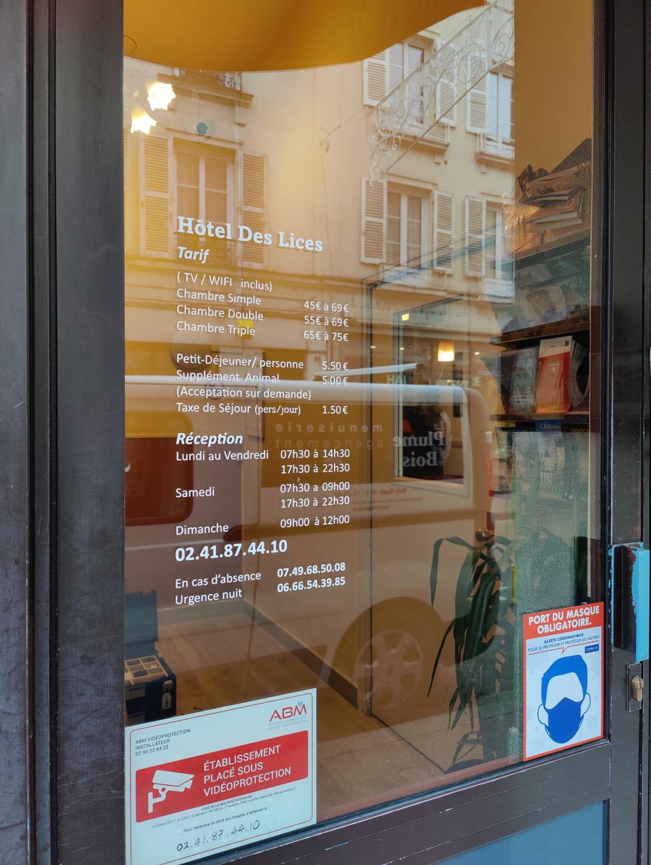 restaurant