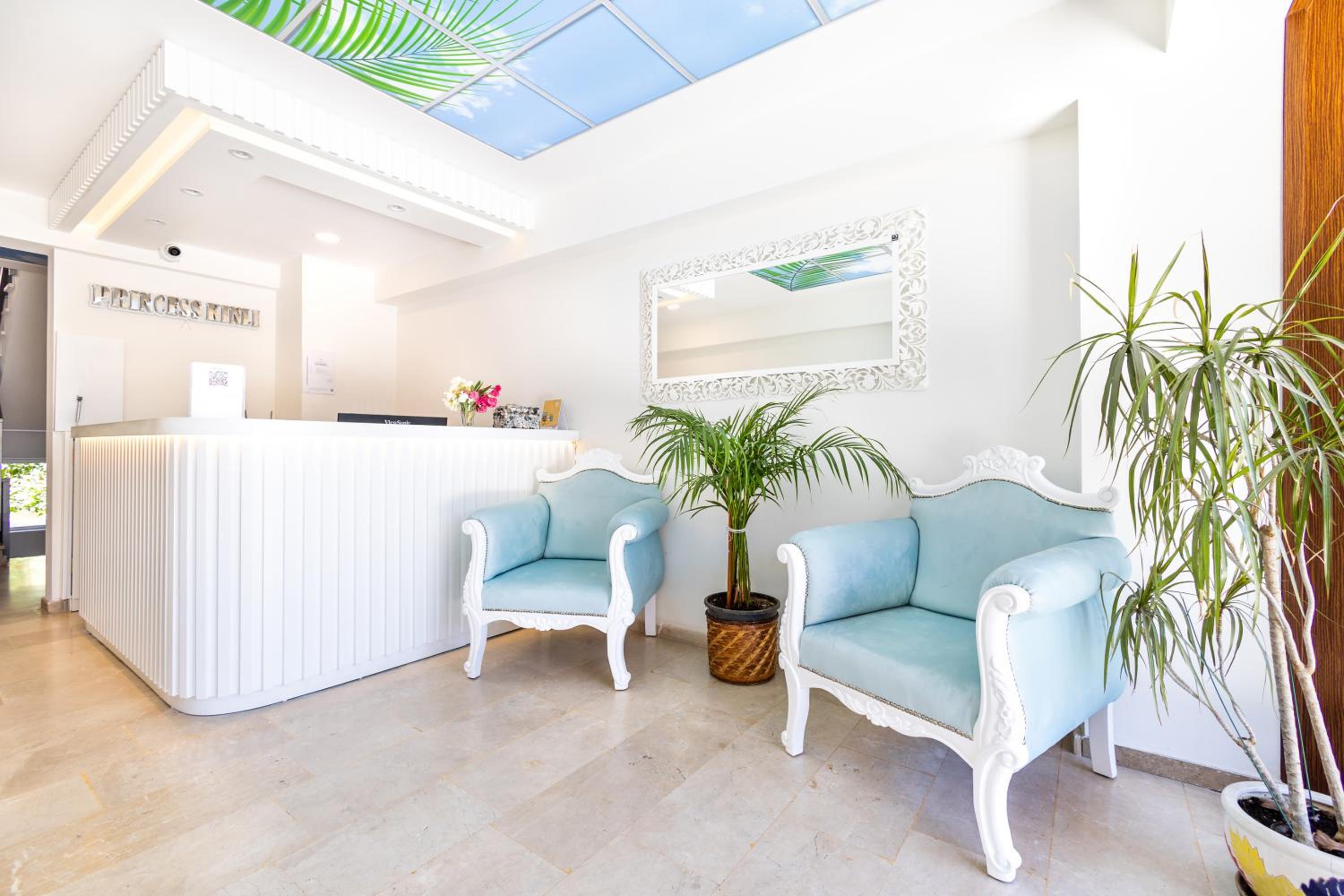 Princess Kinli Suites Hotel - Image 41