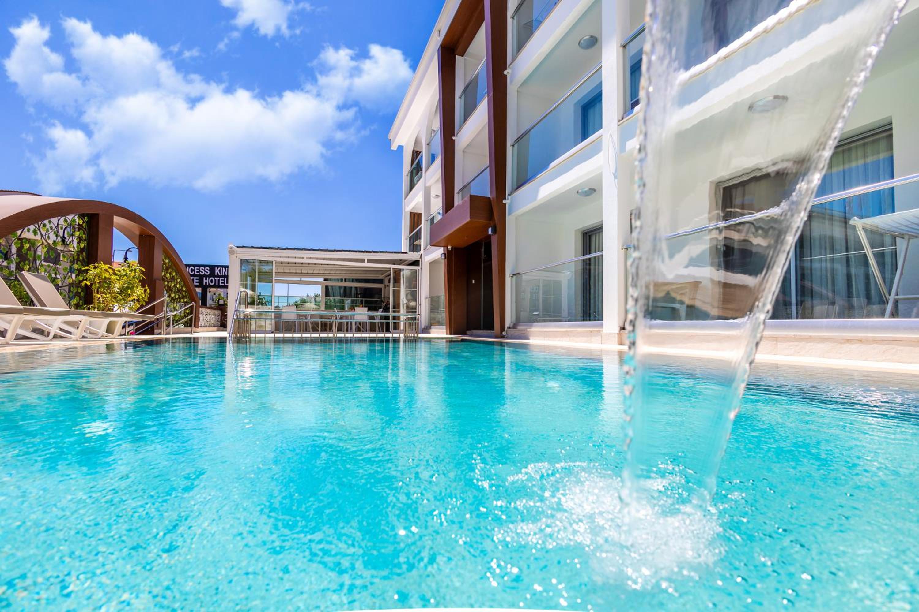 Princess Kinli Suites Hotel - Image 10