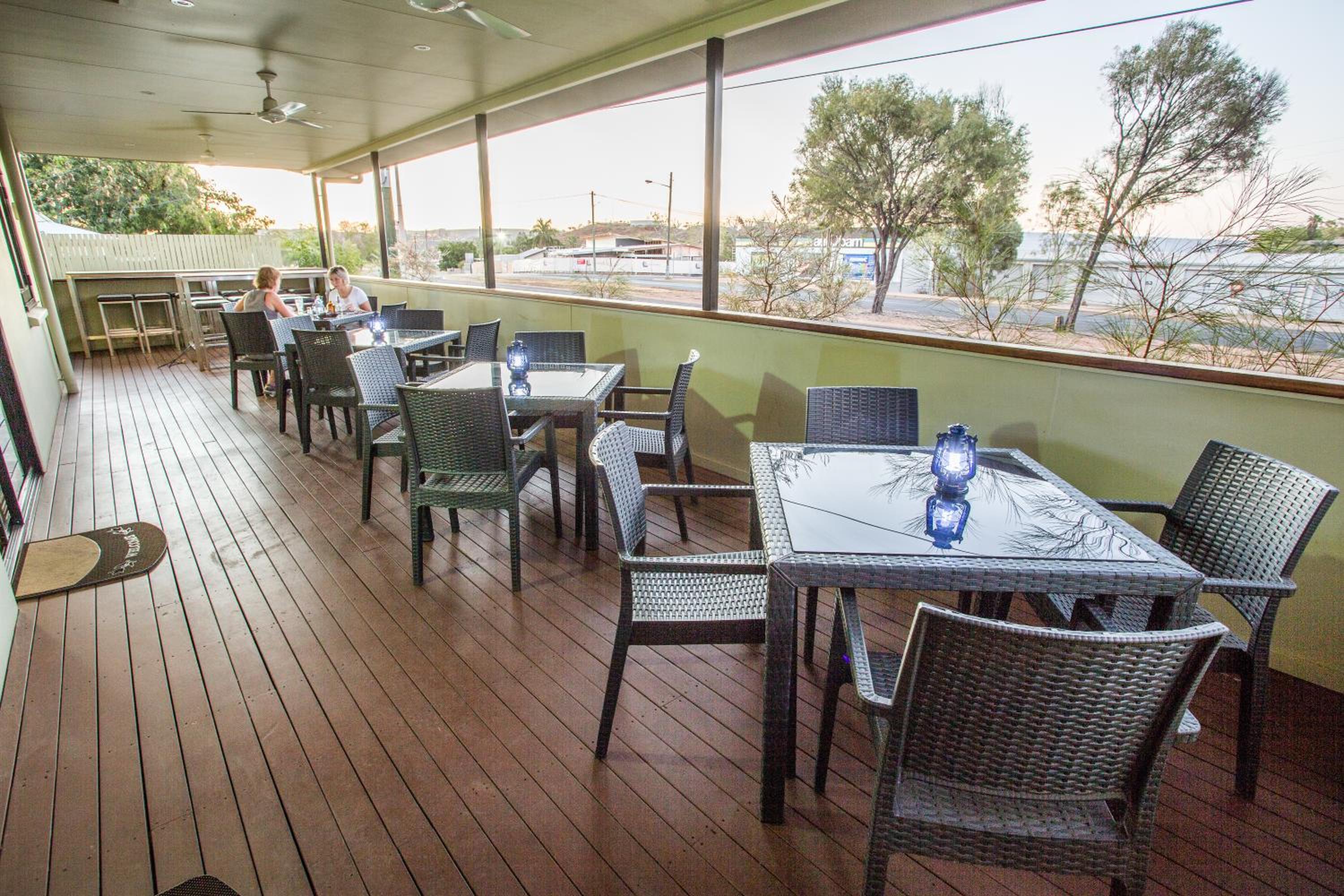 Spinifex Motel and Serviced Apartments