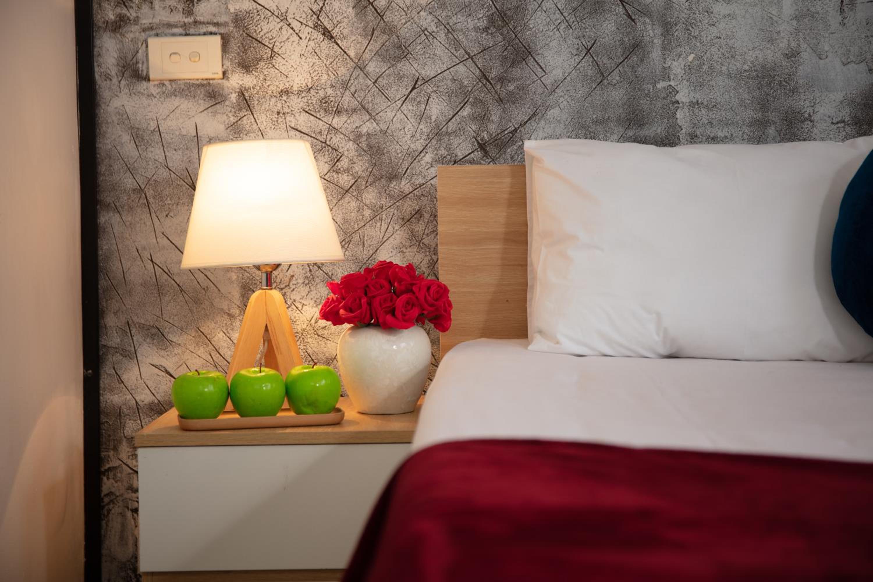 Hanoisunflowersuitehostel