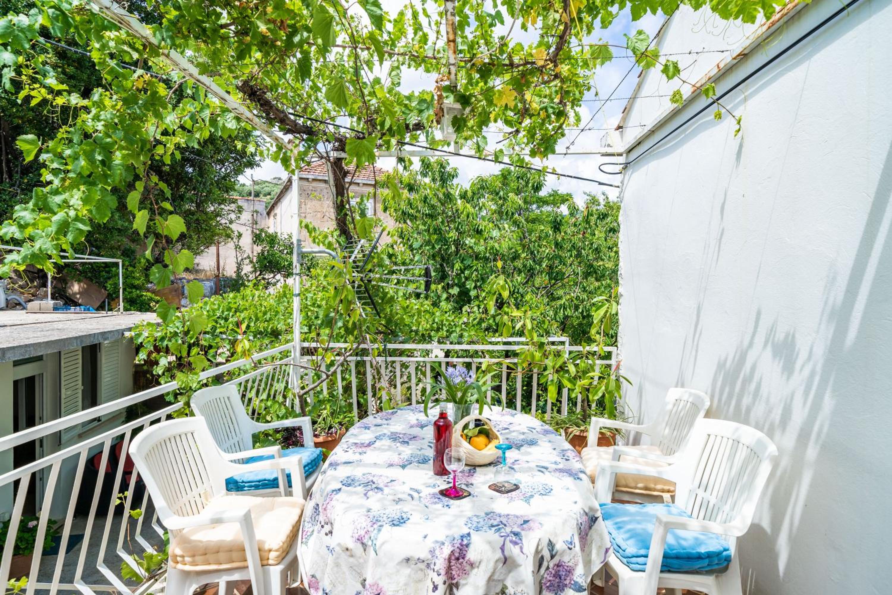 Apartments Zarac