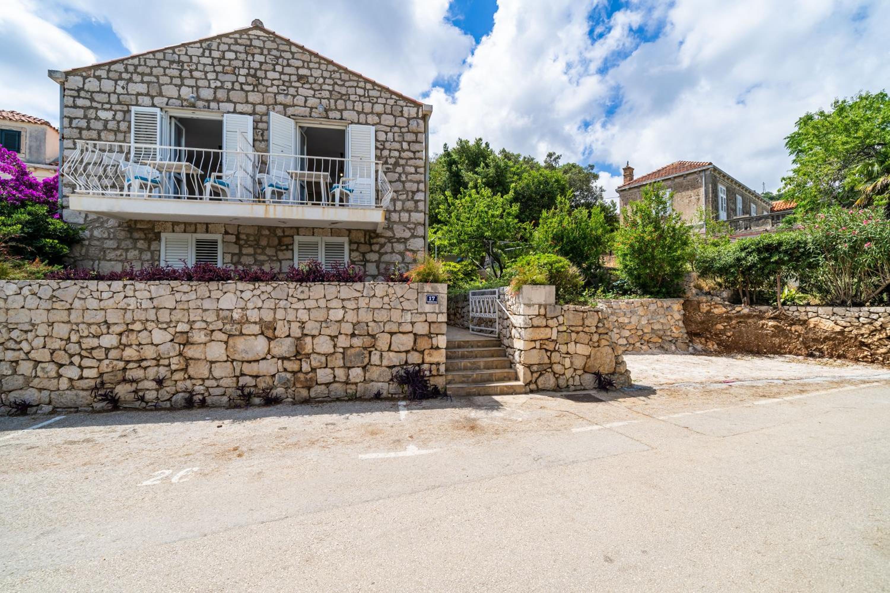 Apartments Zarac