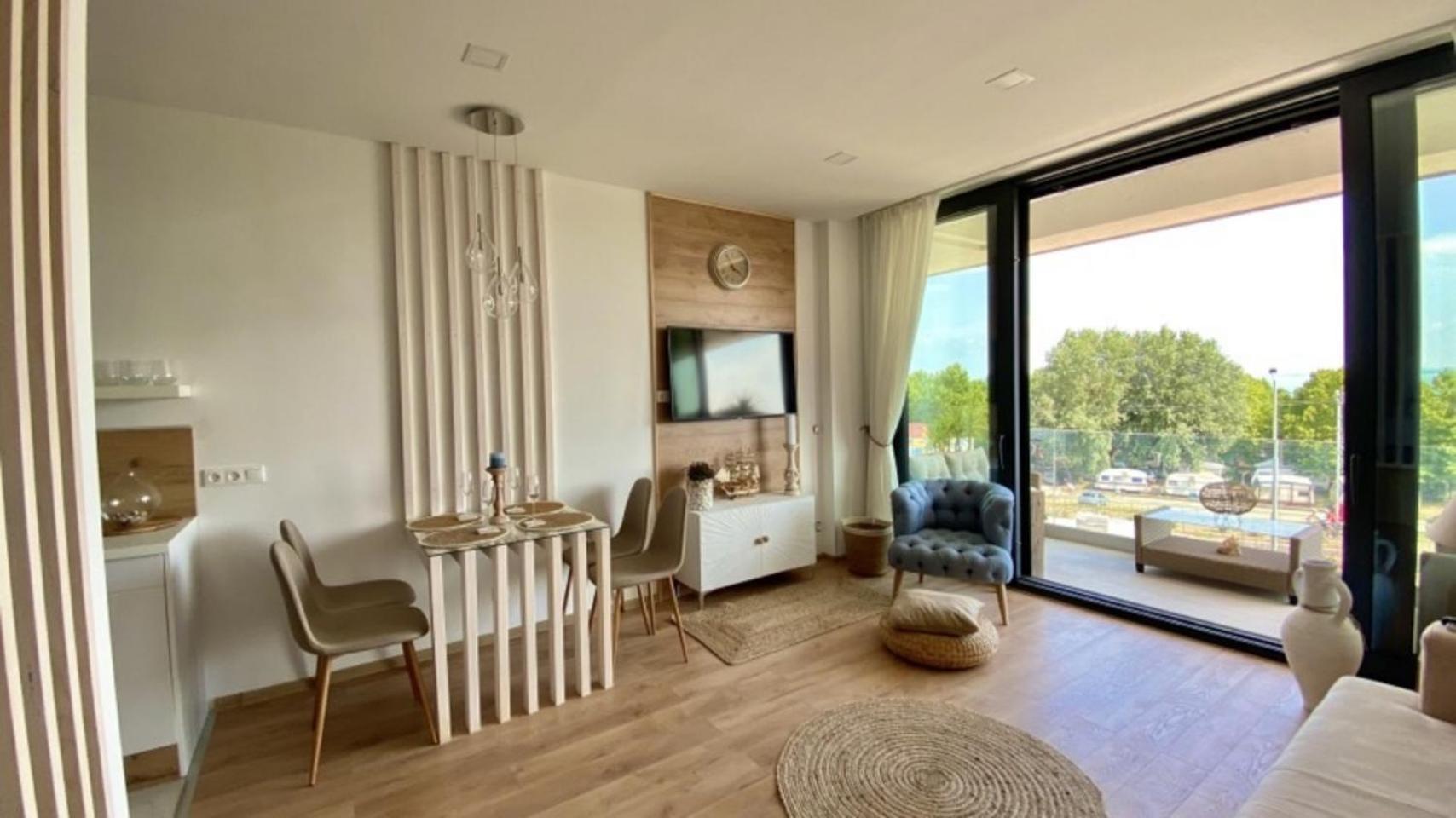 Lakeview Apartman view 4