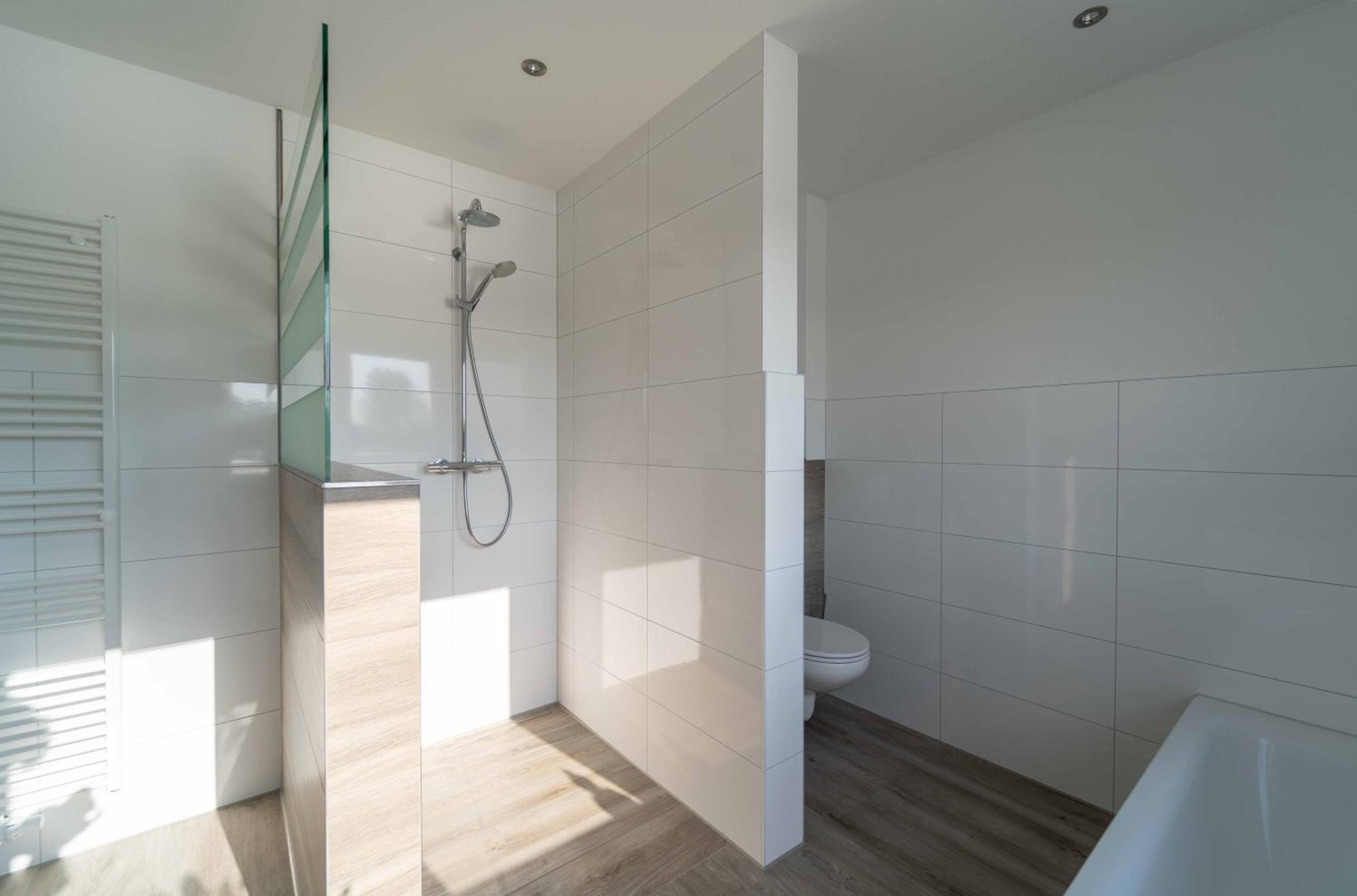 Seevilla am See mit Sauna, Kamin, privatem Steg und Seezugang