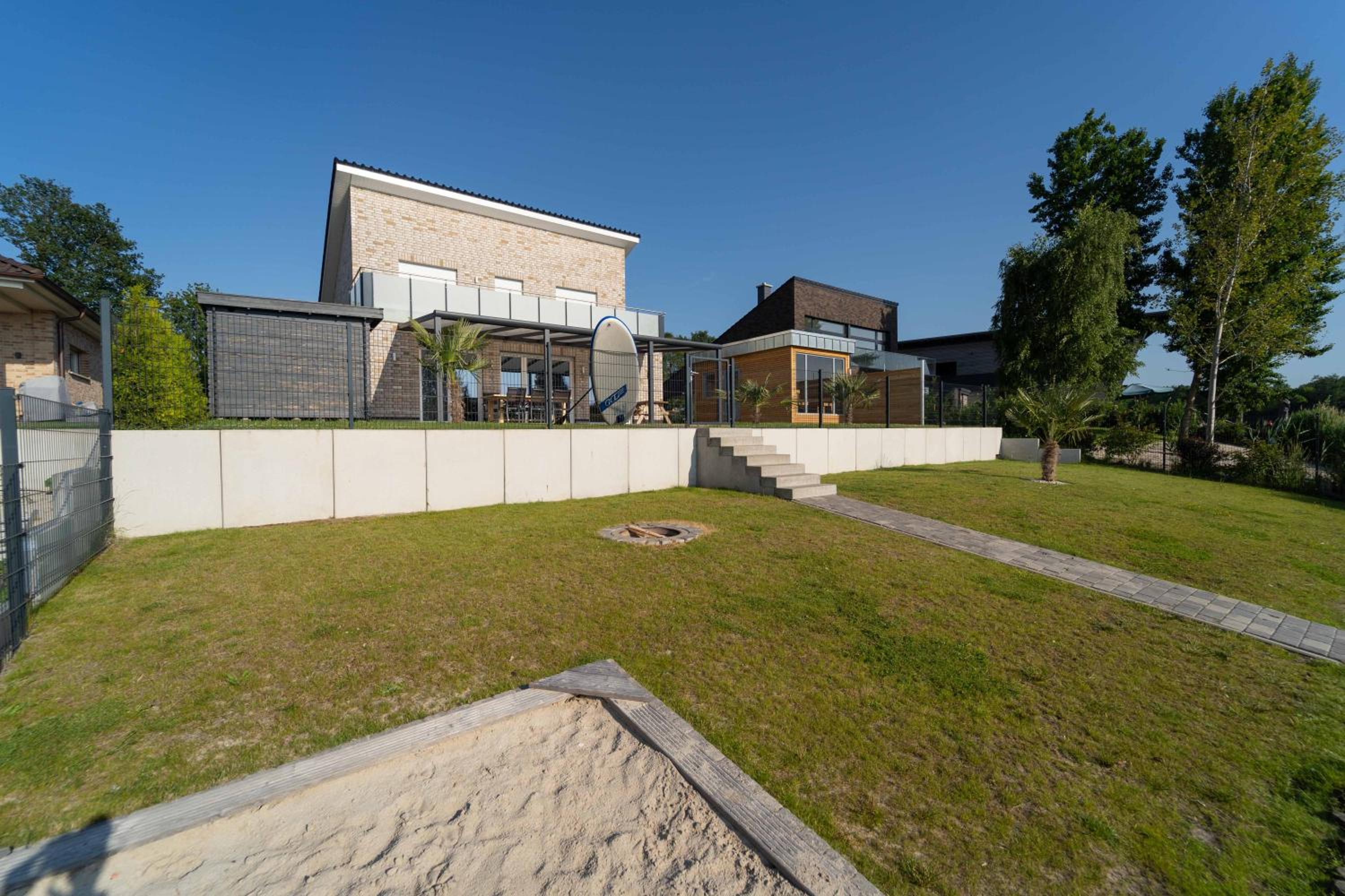 Seevilla am See mit Sauna, Kamin, privatem Steg und Seezugang