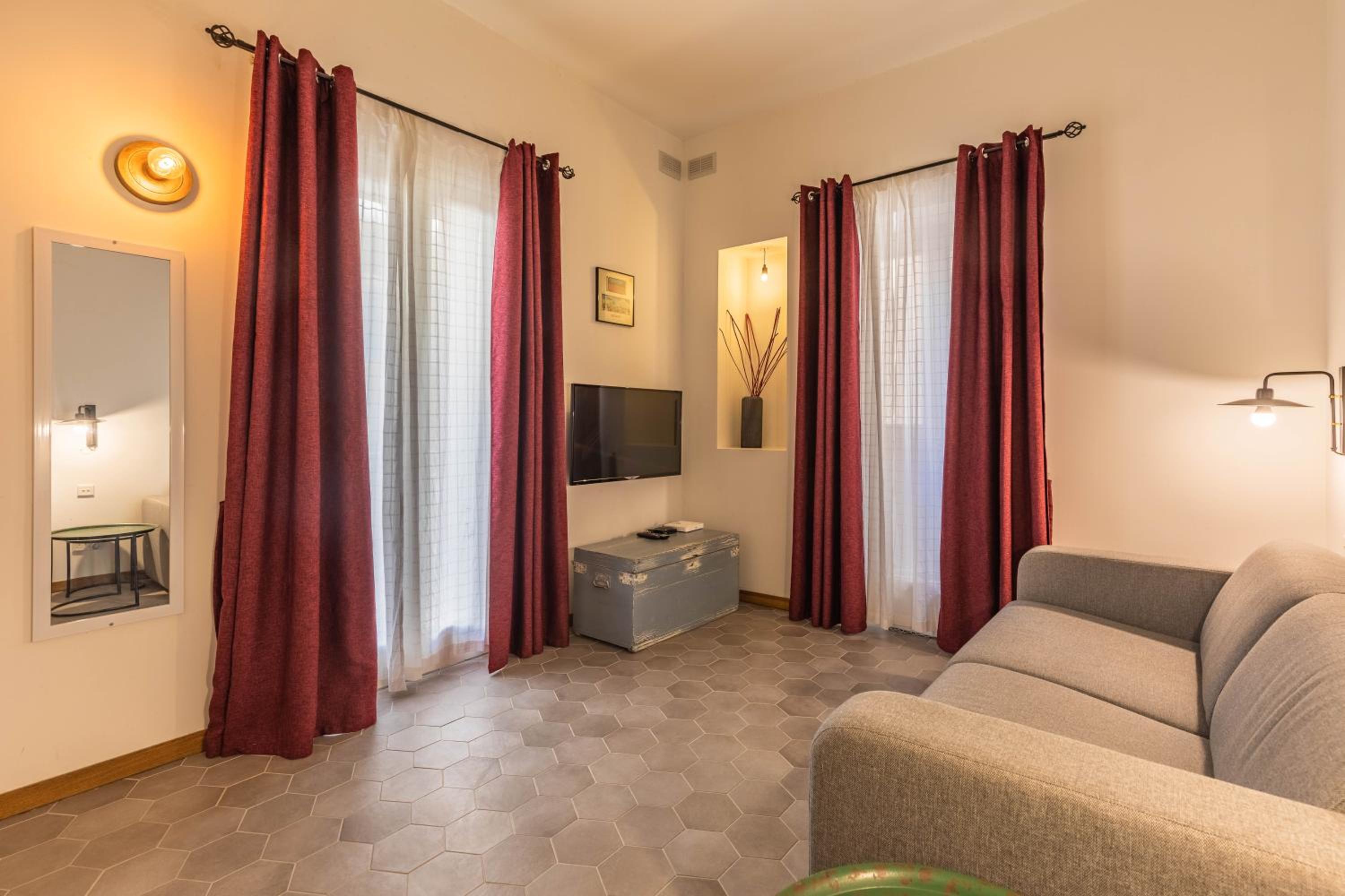 Valletta Two Bedroom Apartment Close To The Sea view 5