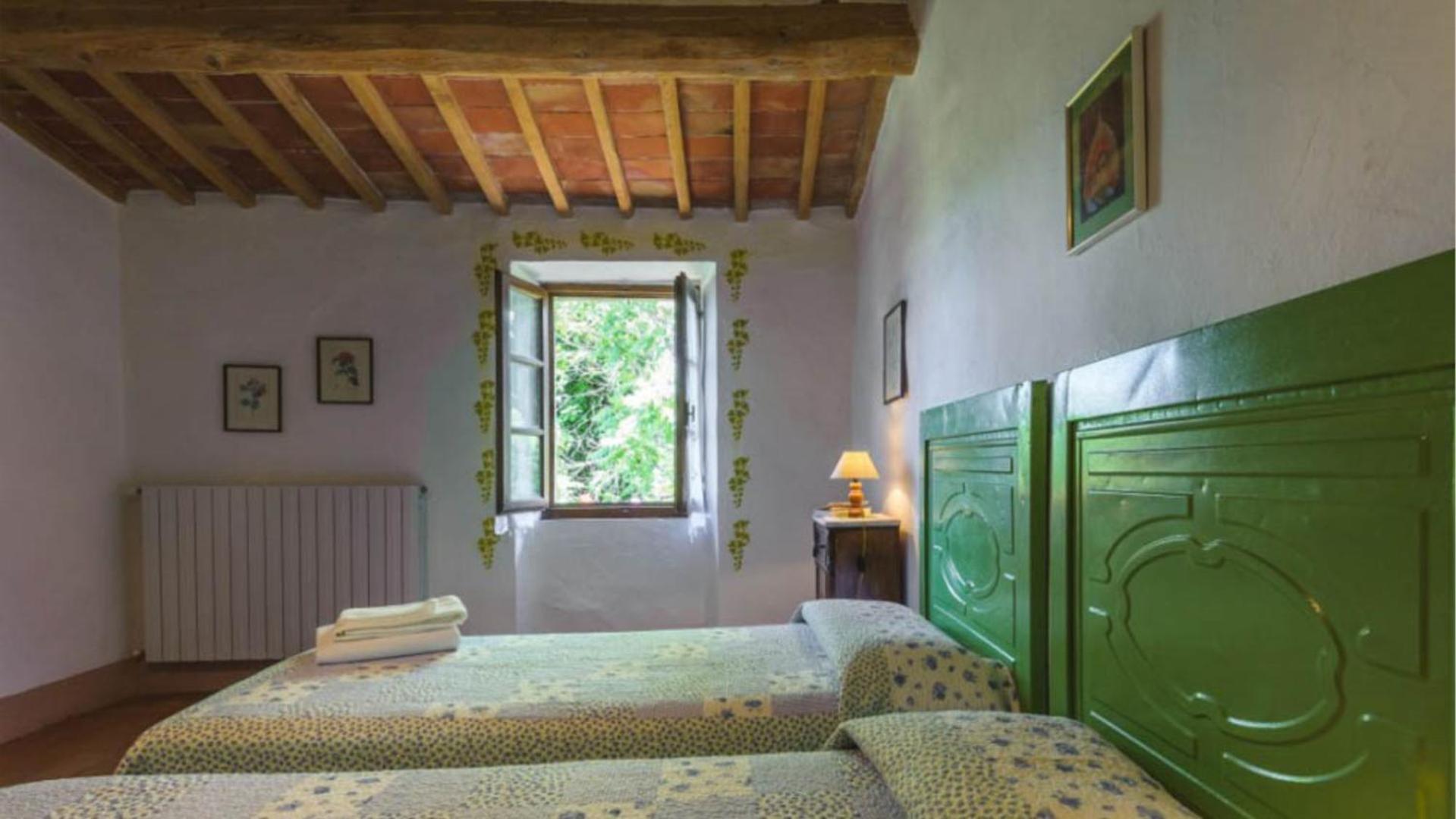 Podere contignano