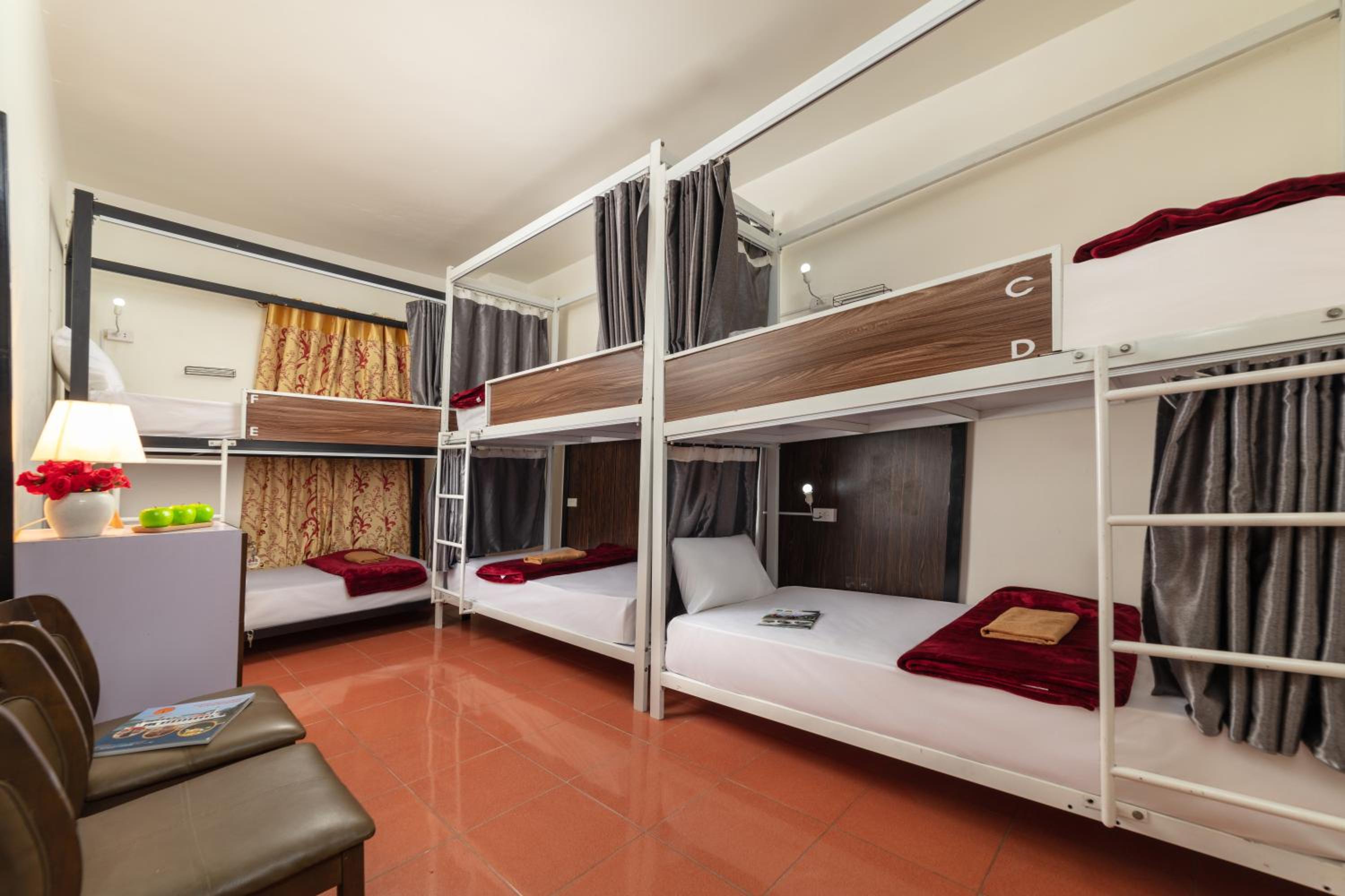 Hanoisunflowersuitehostel