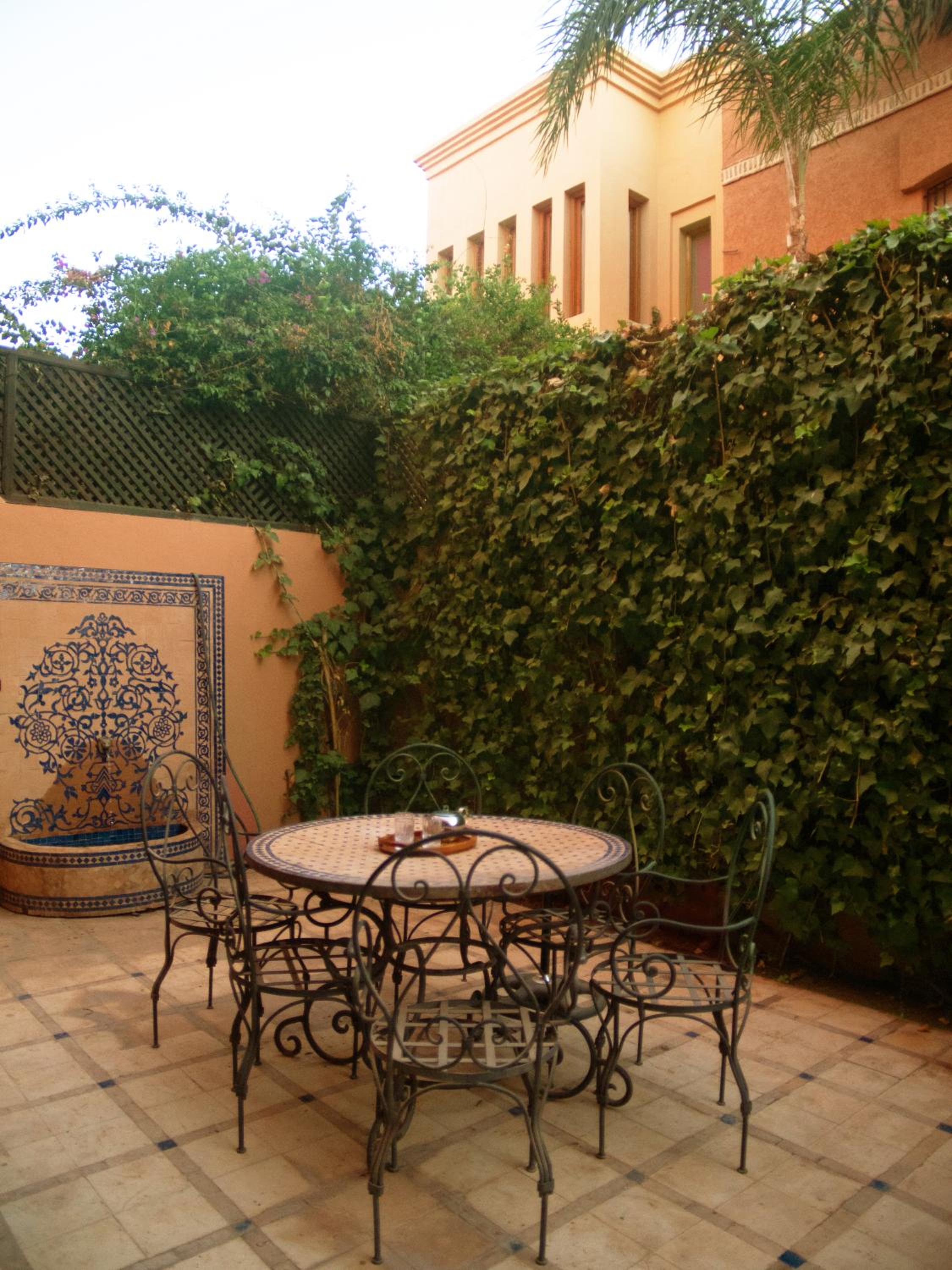 Hotel Villa Sabah - Image 1