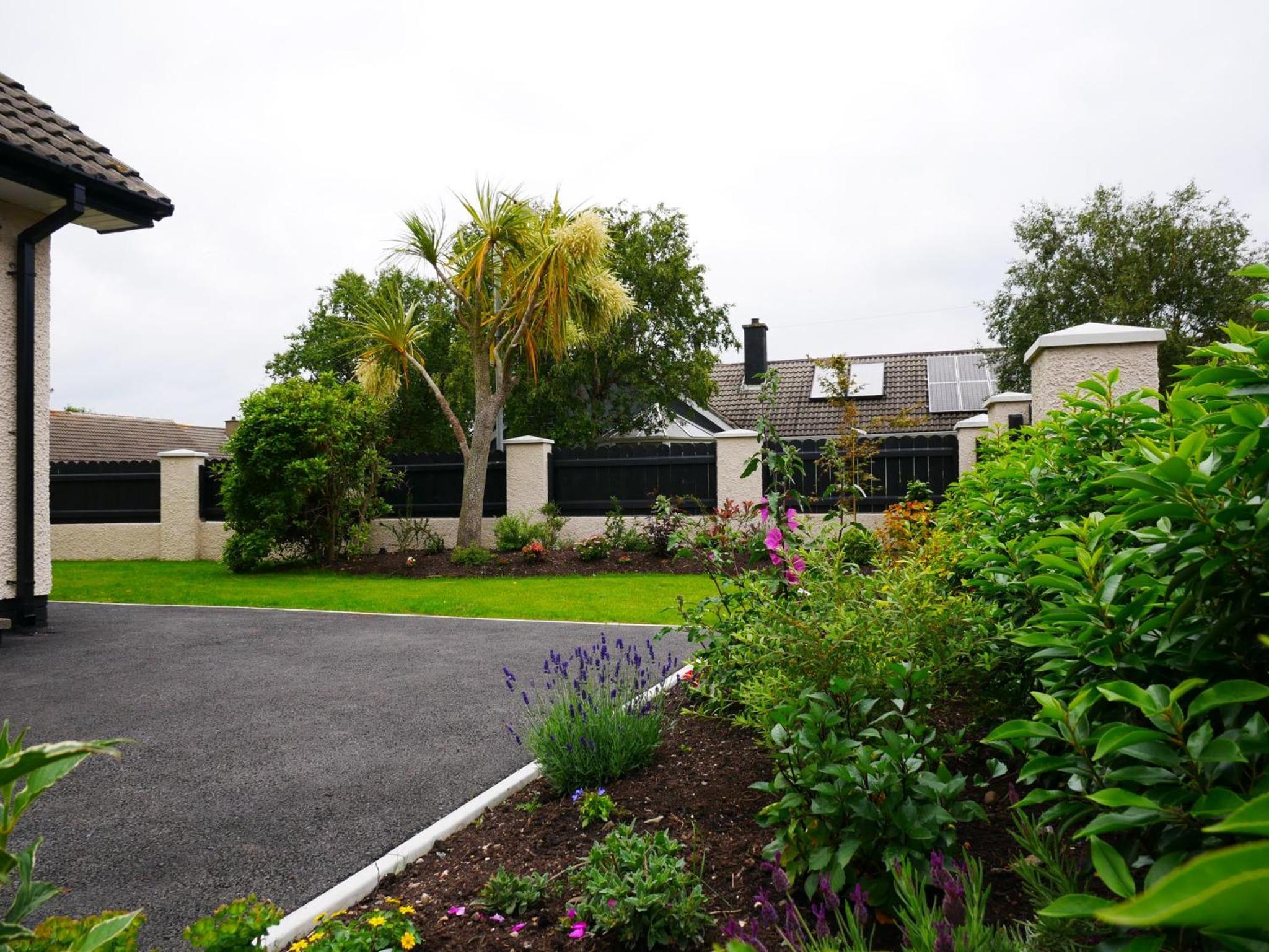 The Avenue