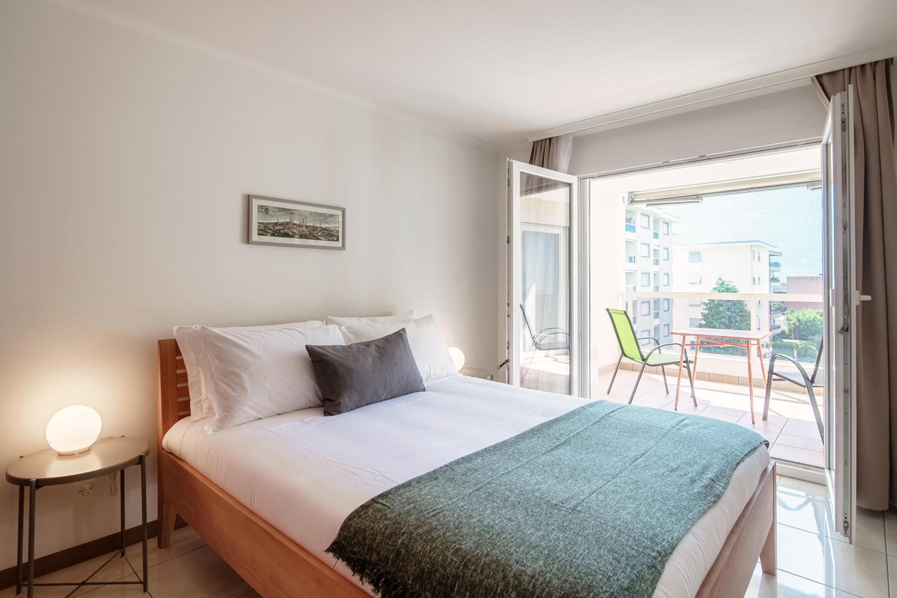 Minusio Apartment by Quokka 360 - bright and modern flat with balcony