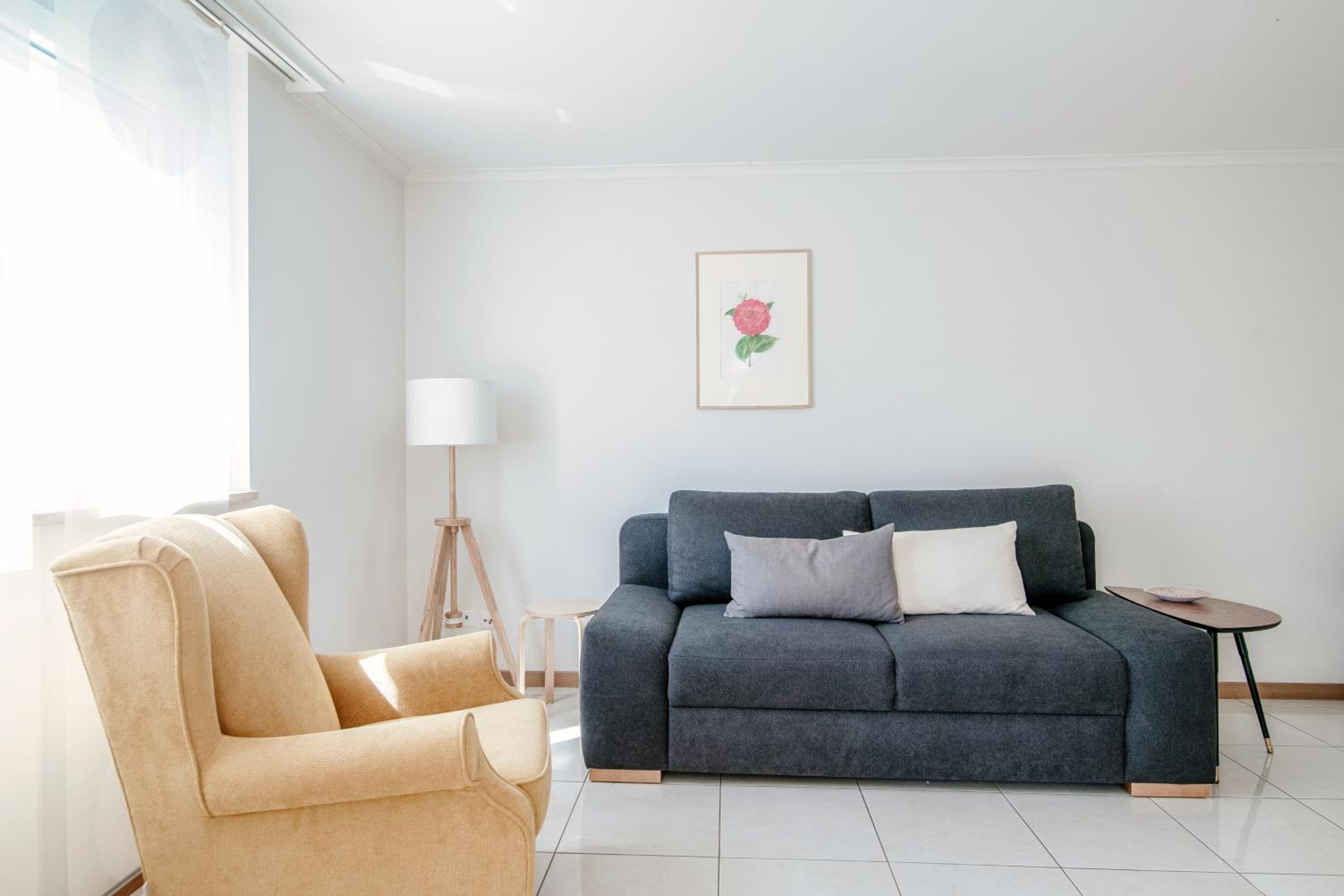 Minusio Apartment by Quokka 360 - bright and modern flat with balcony