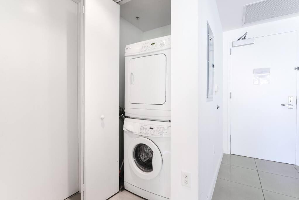 Awesome Apt With Pool in Midtown Miami
