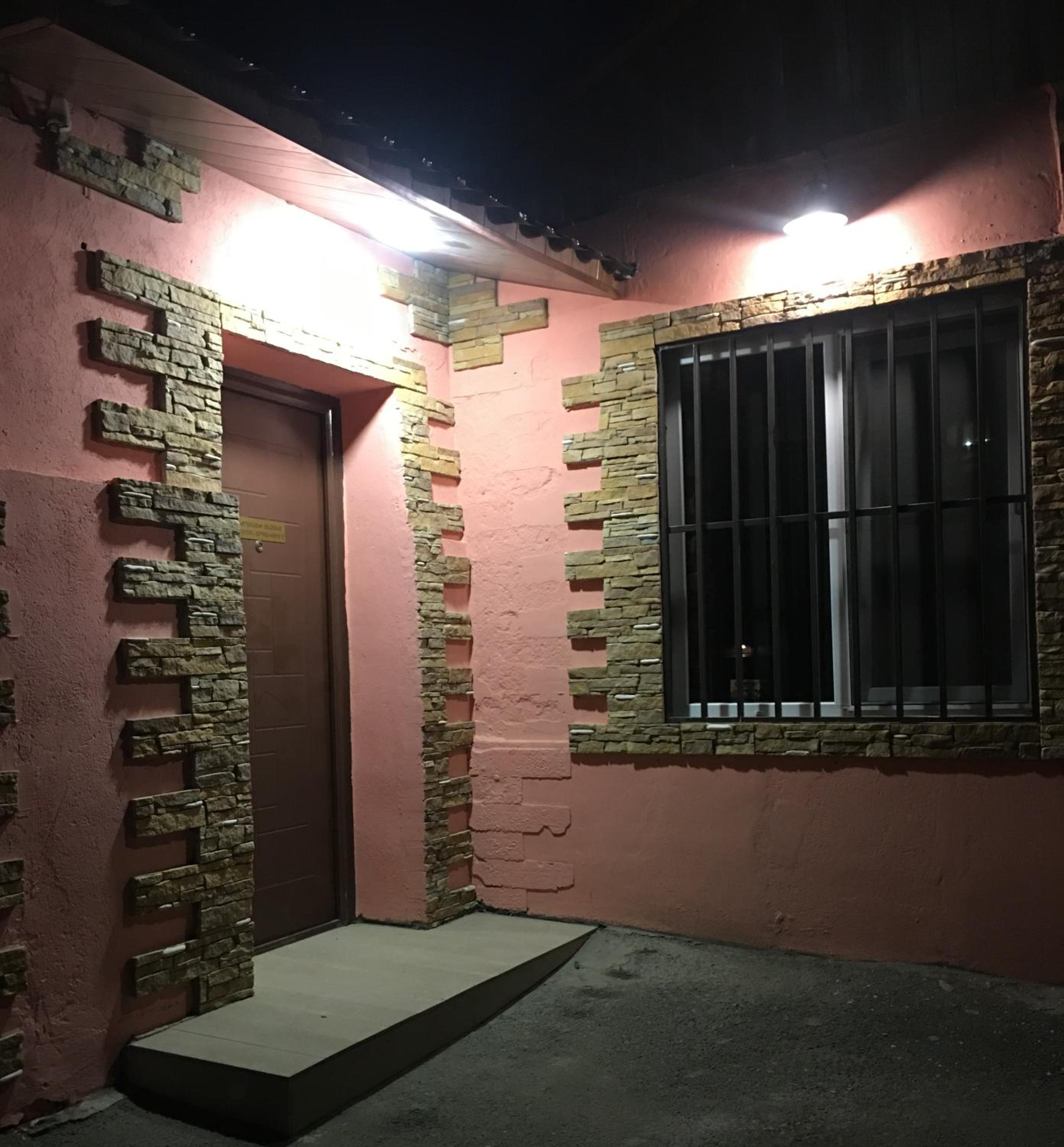 Bonvenon capsule Hostel